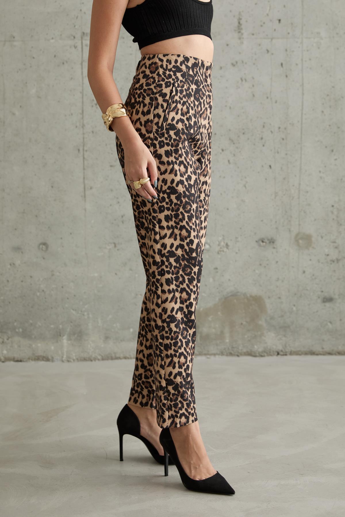Toptan Leopar Desenli Kumaş Pantolon