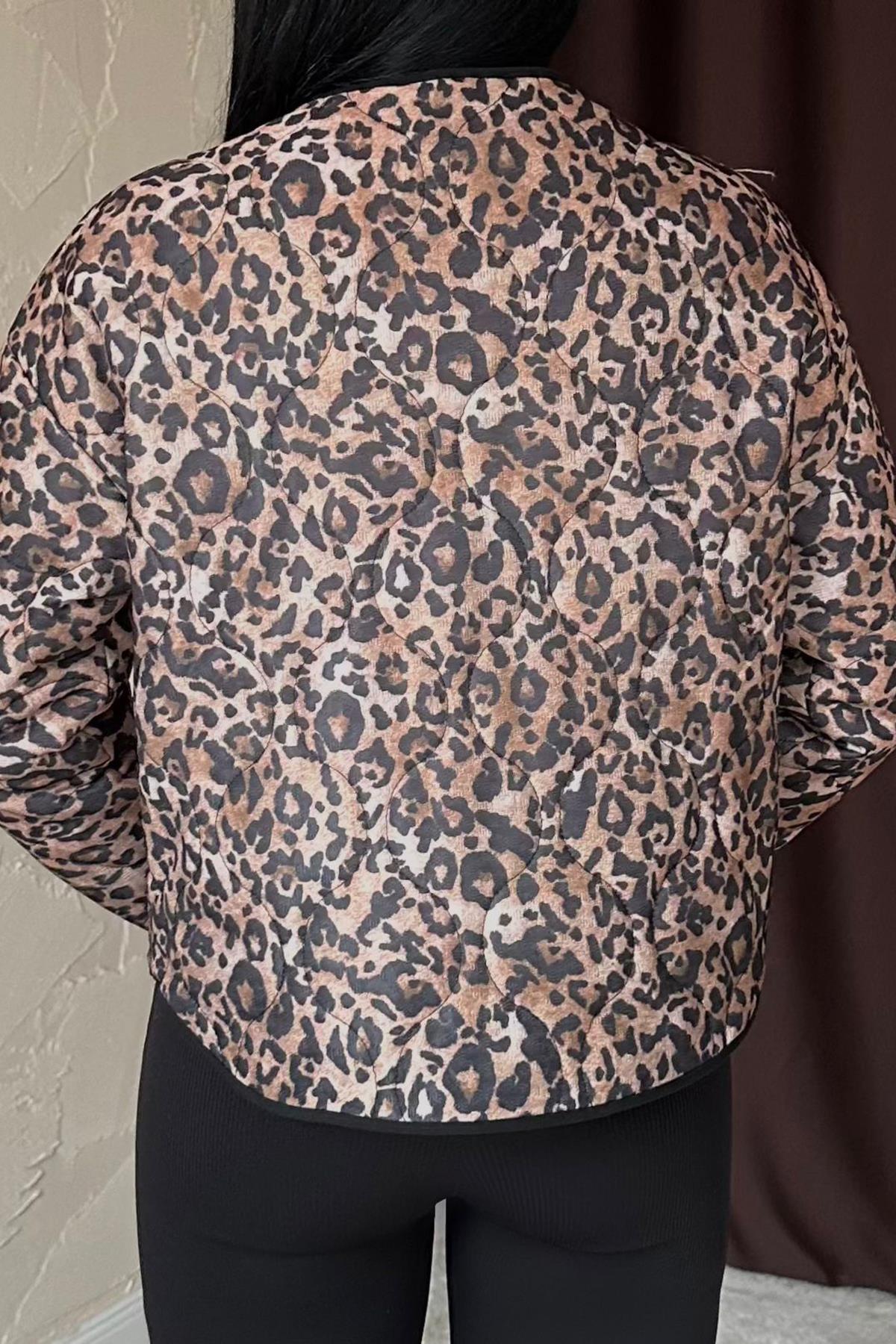 Toptan Leopar Leopar Desenli Kapitone Ceket