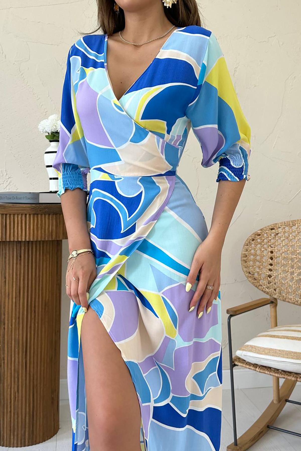 Toptan Mavi Desenli Yırtmaçlı Elbise