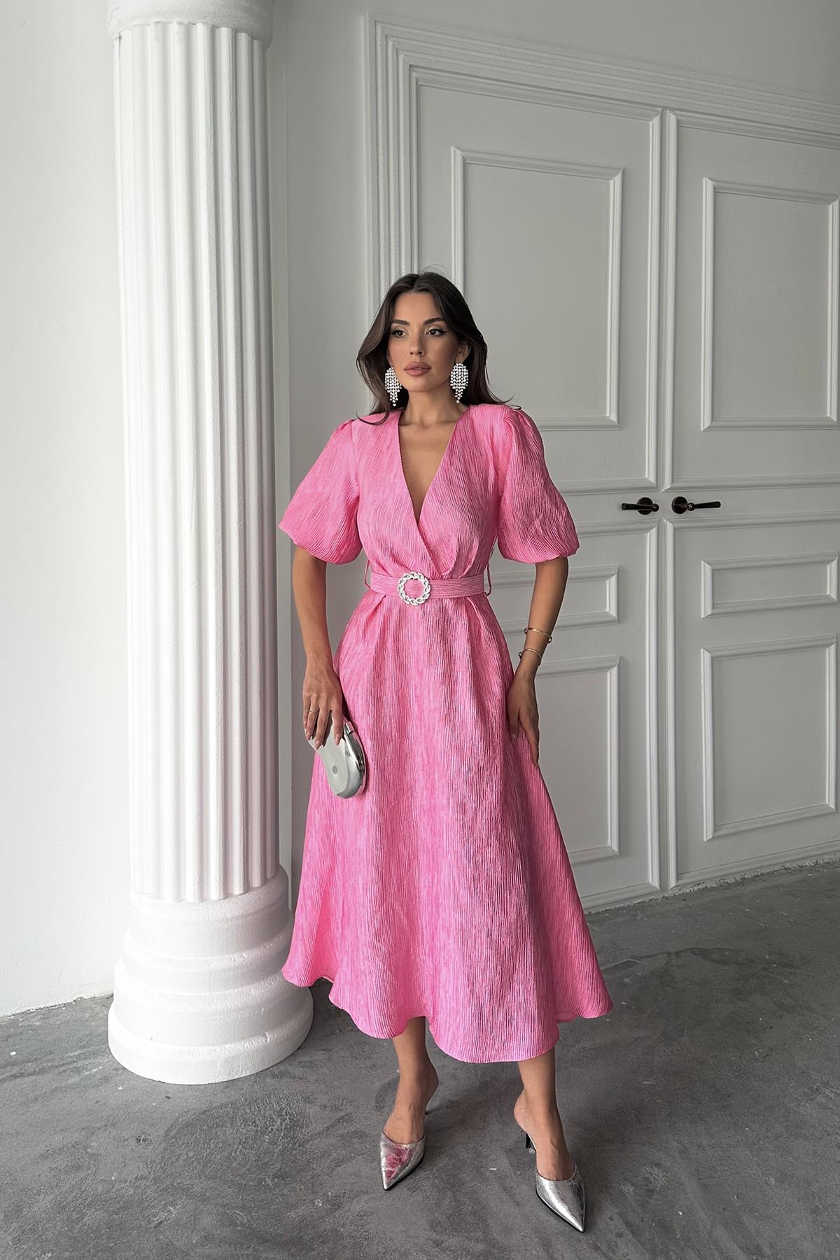 Toptan Pembe Işıltılı Kemerli Kruvaze Elbise