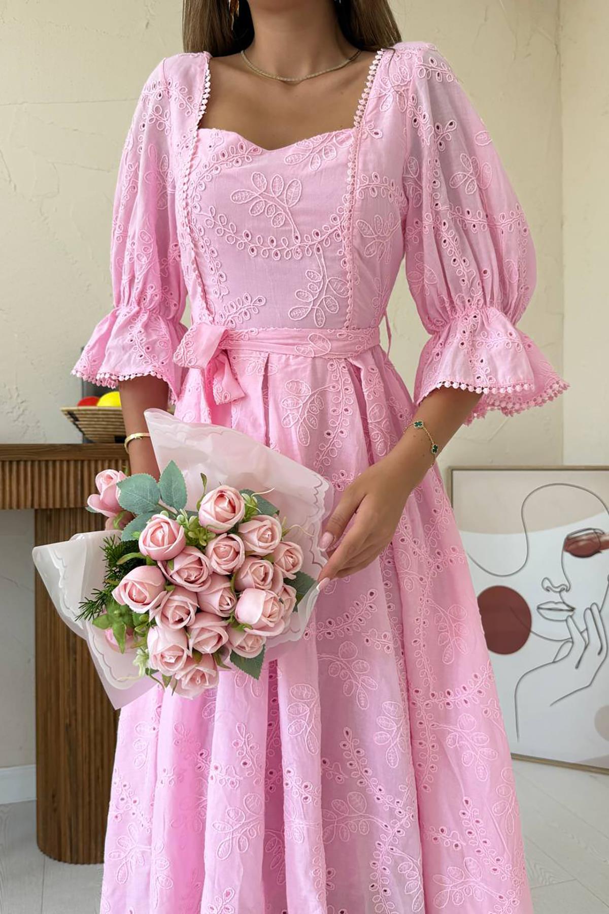 Toptan Pembe Kolu Lastikli Brode Elbise