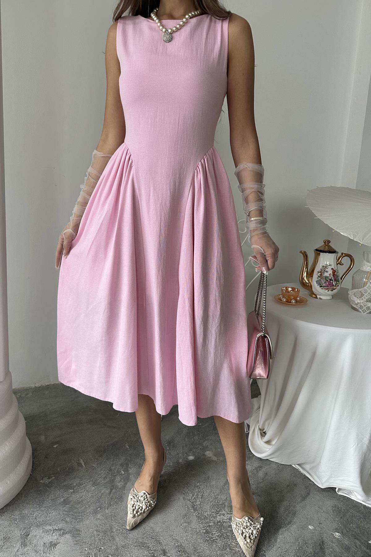 Toptan Pembe Yanları Büzgülü Midi Boy Keten Elbise