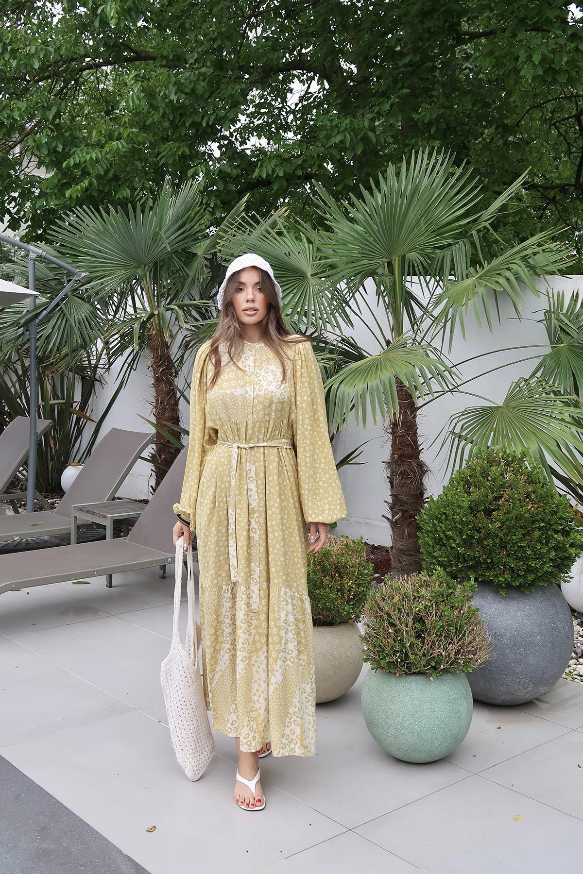 Toptan Sarı Çiçek Desenli Beli Kuşaklı Hakim Yaka Elbise