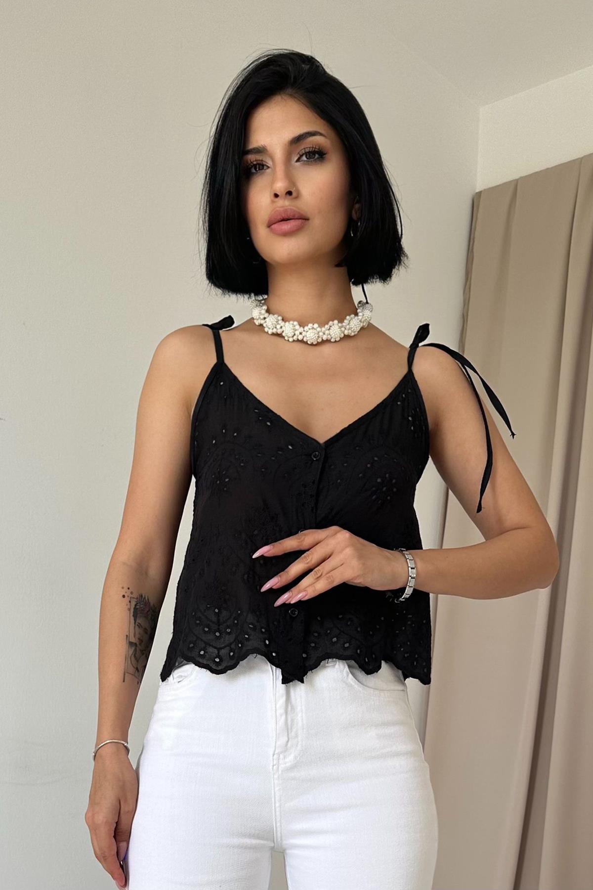 Toptan Siyah Bağcıklı Brode Bluz Siyah L