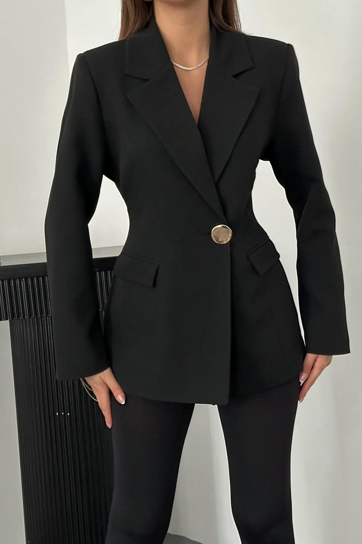 Siyah Belden Oturtmalı Blazer Ceket
