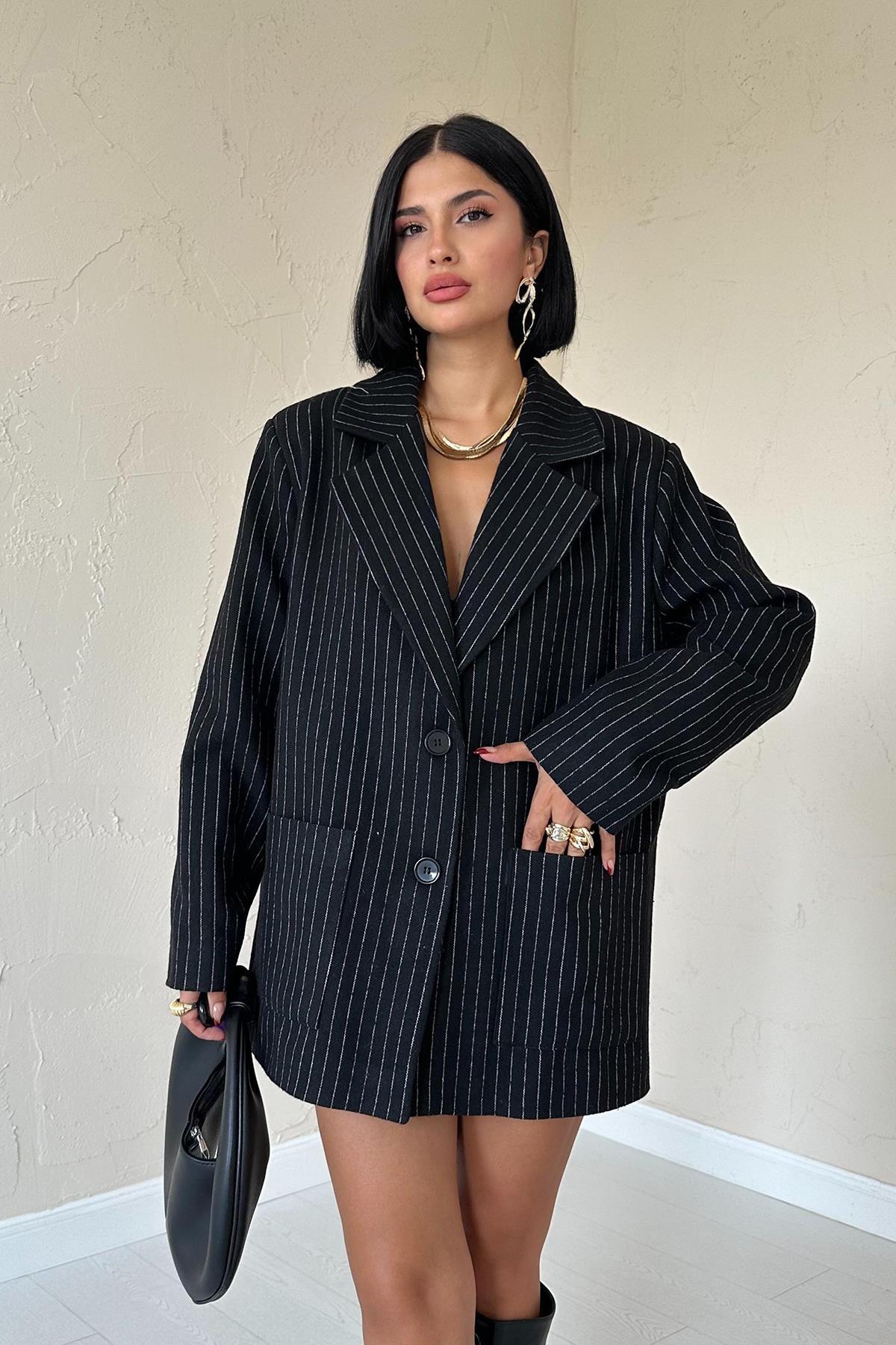 Toptan Siyah Çizgili Oversize Ceket
