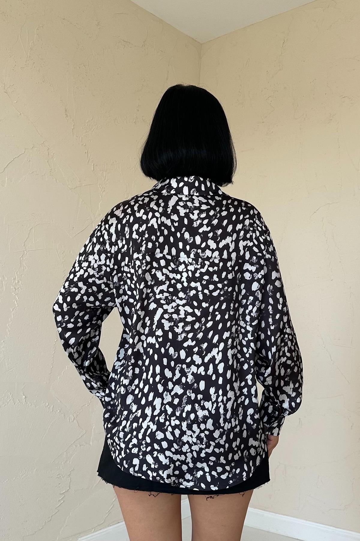 Toptan Siyah Leopar Desenli Saten Gömlek