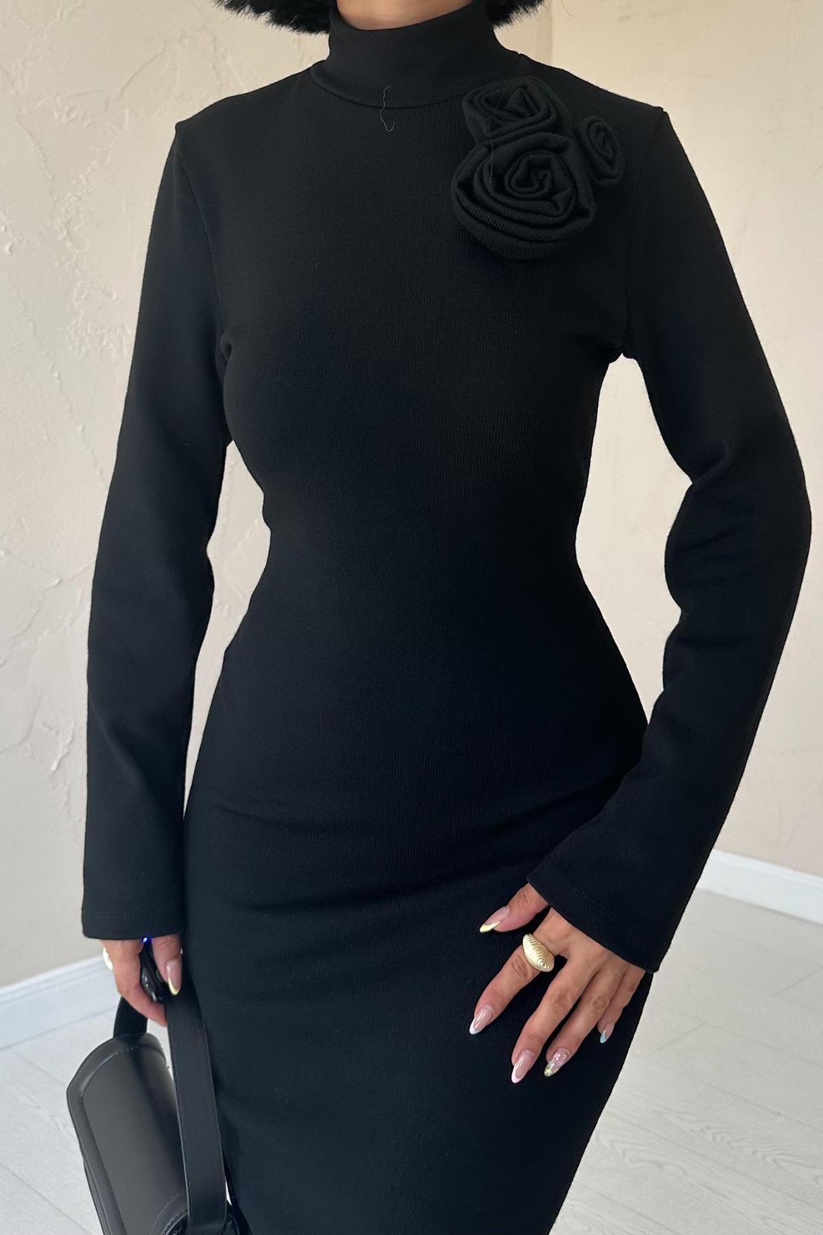 Toptan Siyah Omzu Güllü Düz Elbise