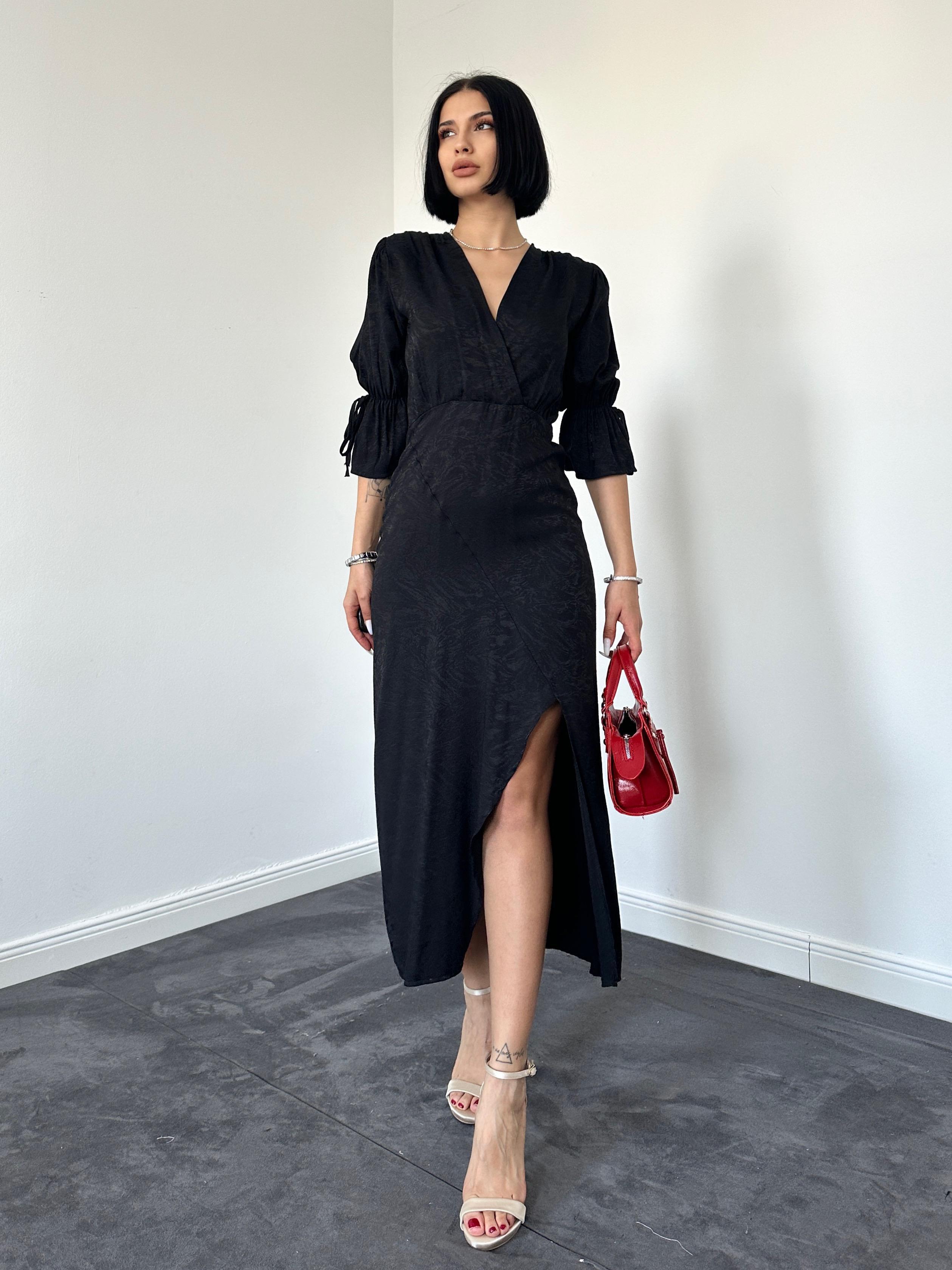 Toptan Siyah Yırtmaçlı Jakar Elbise Siyah L