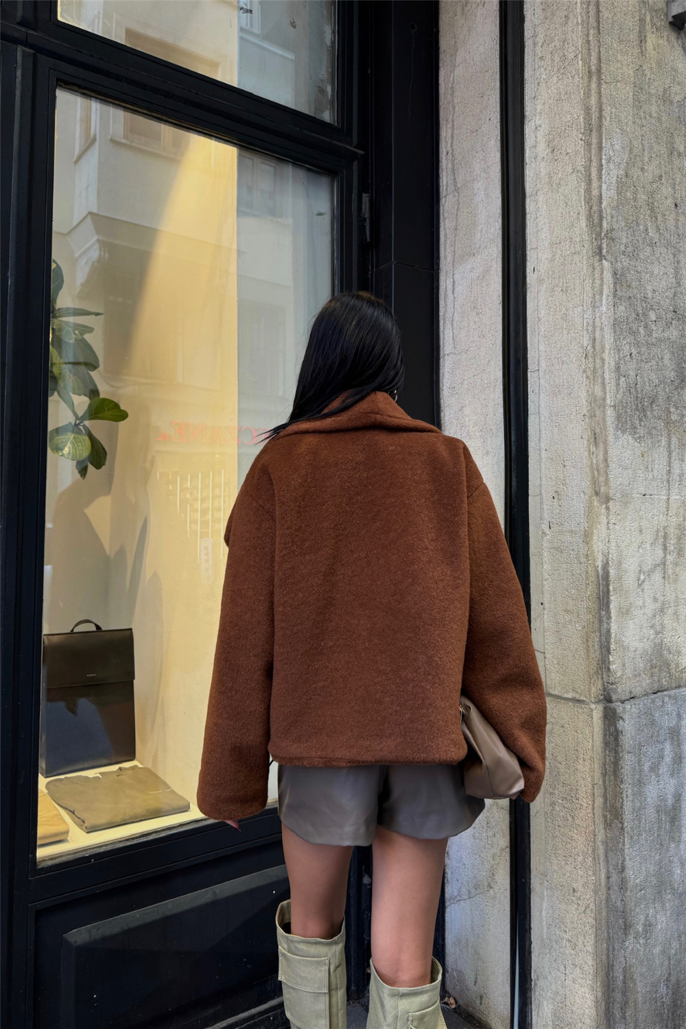 YÜN CROP KABAN - Taba