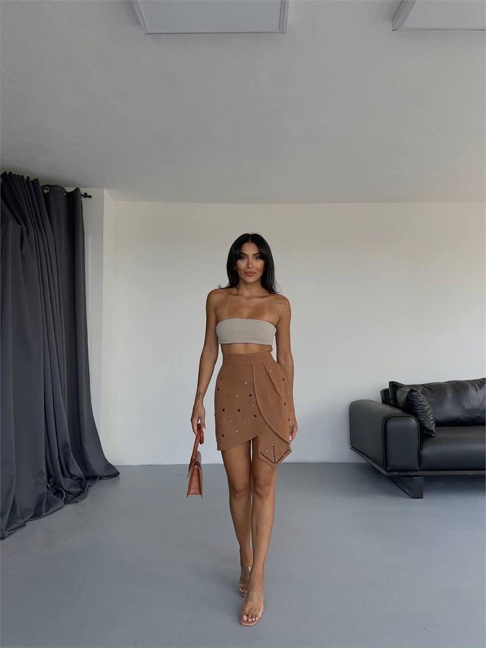 ZIMBA DETAYLI TASARIM ETEK KUYRUK DETAYLI - Kahverengi