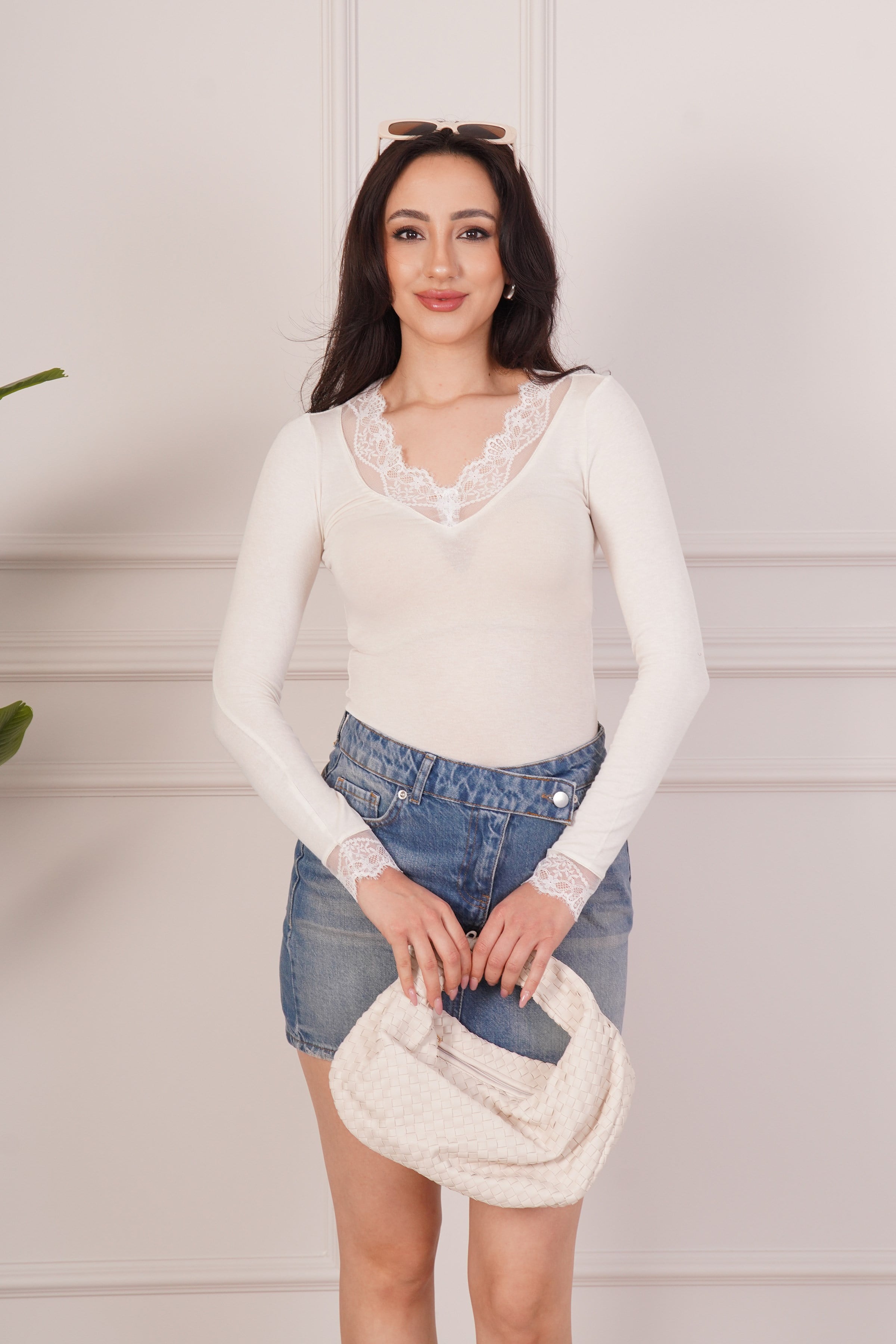 Dantel Detaylı Uzun Kollu Krem Toptan Body Bluz