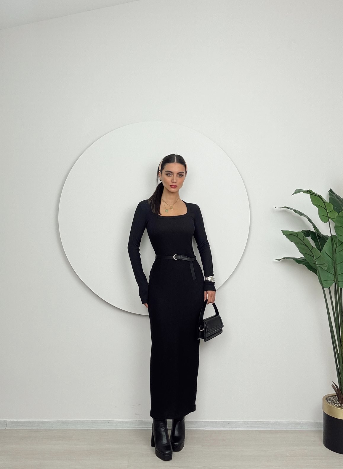 1013 U YAKA ÖRME ELBİSE