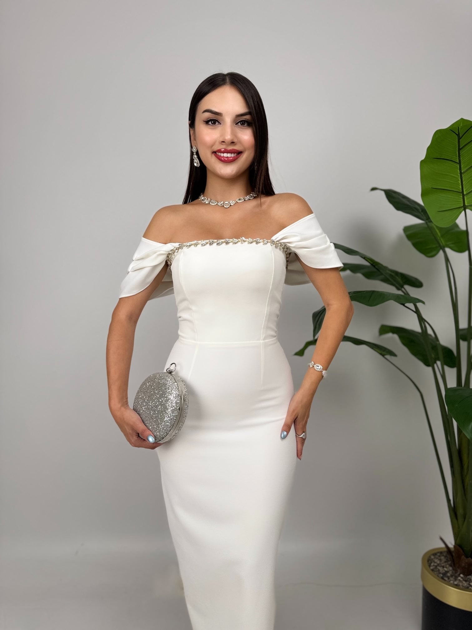 1022 HANDICRAFT CHEST DETAIL DRESS