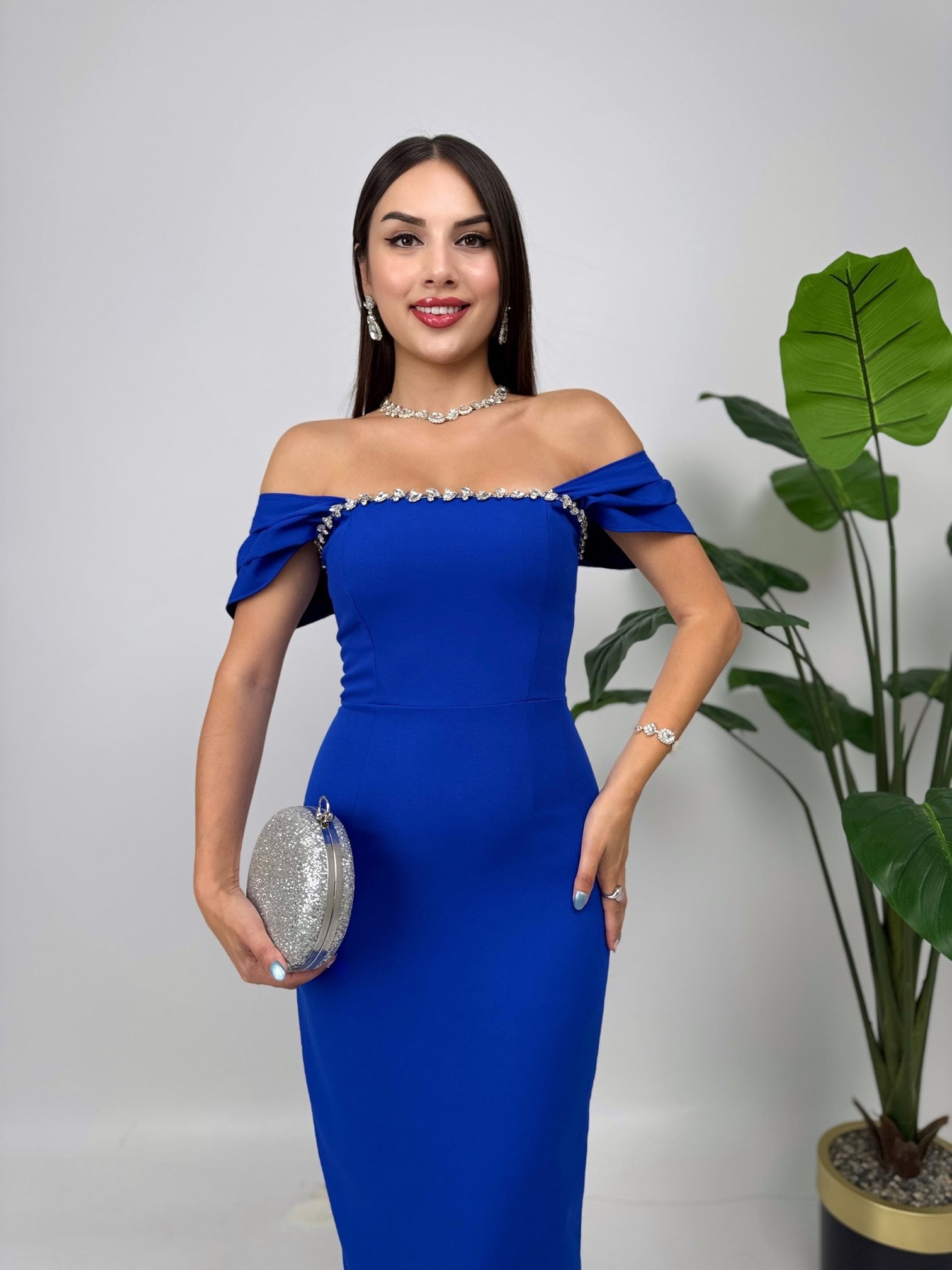 1022 HANDICRAFT CHEST DETAIL DRESS