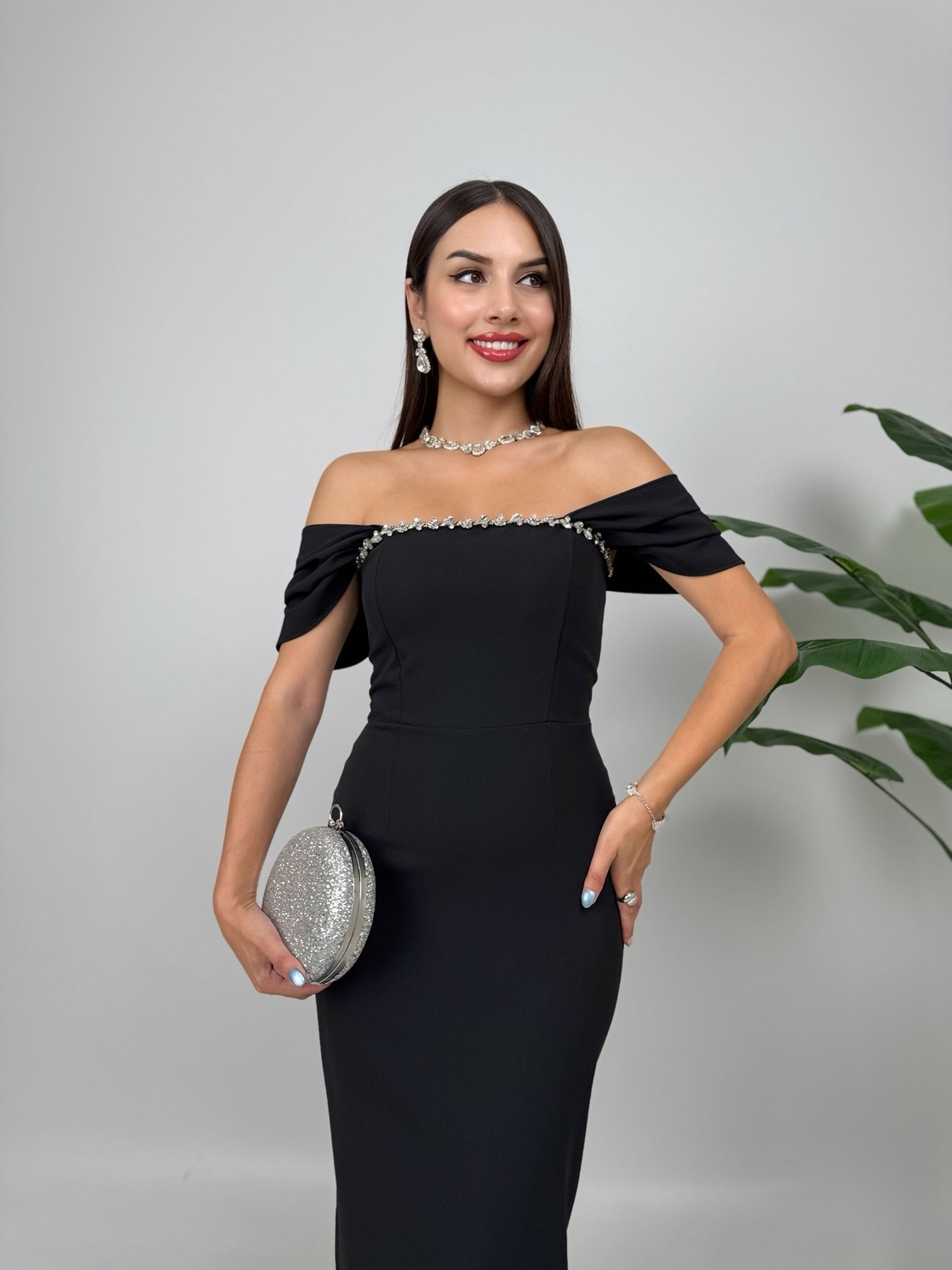 1022 HANDICRAFT CHEST DETAIL DRESS