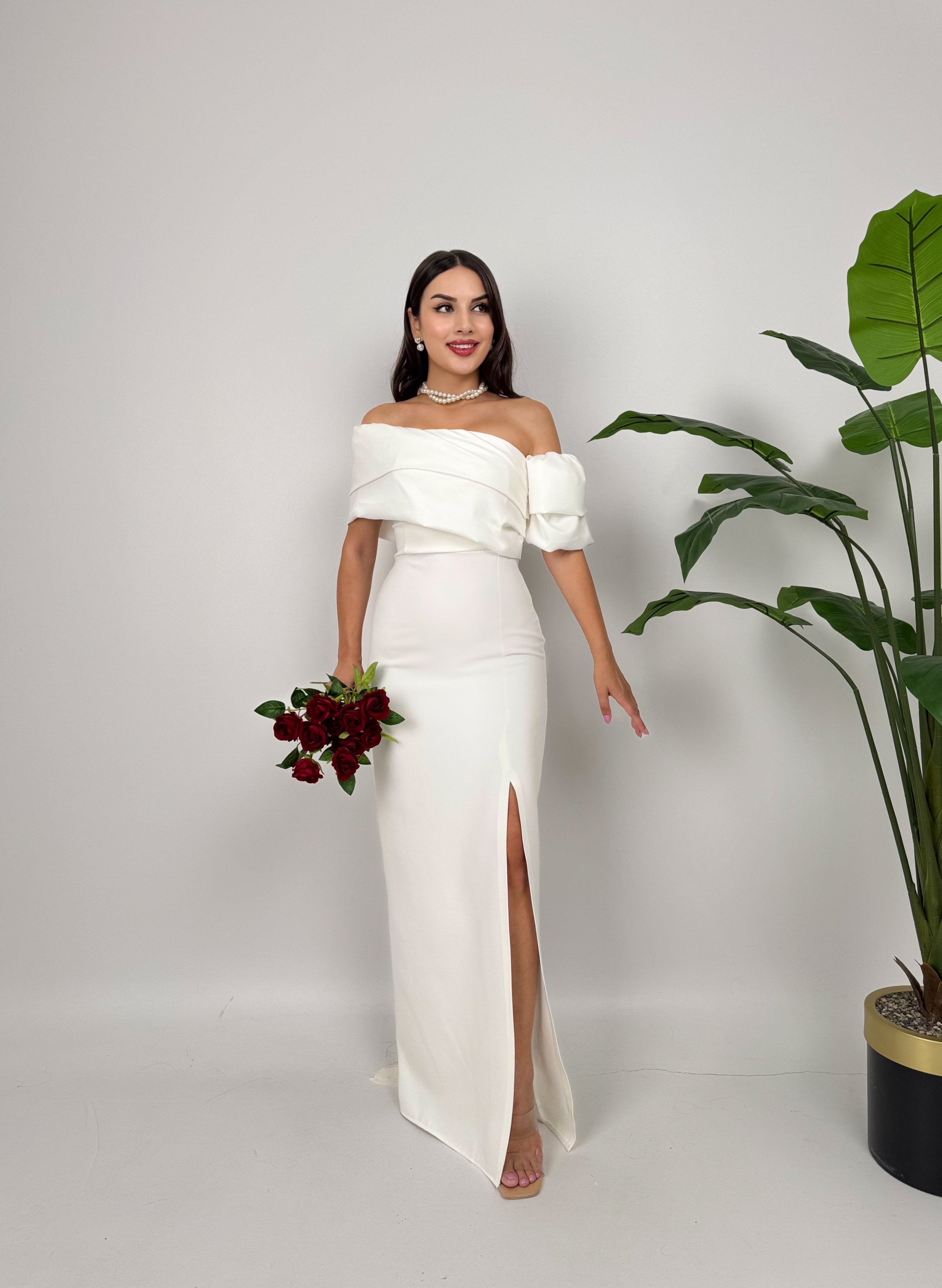 1035 GÖGÜS SATEN ELBİSE