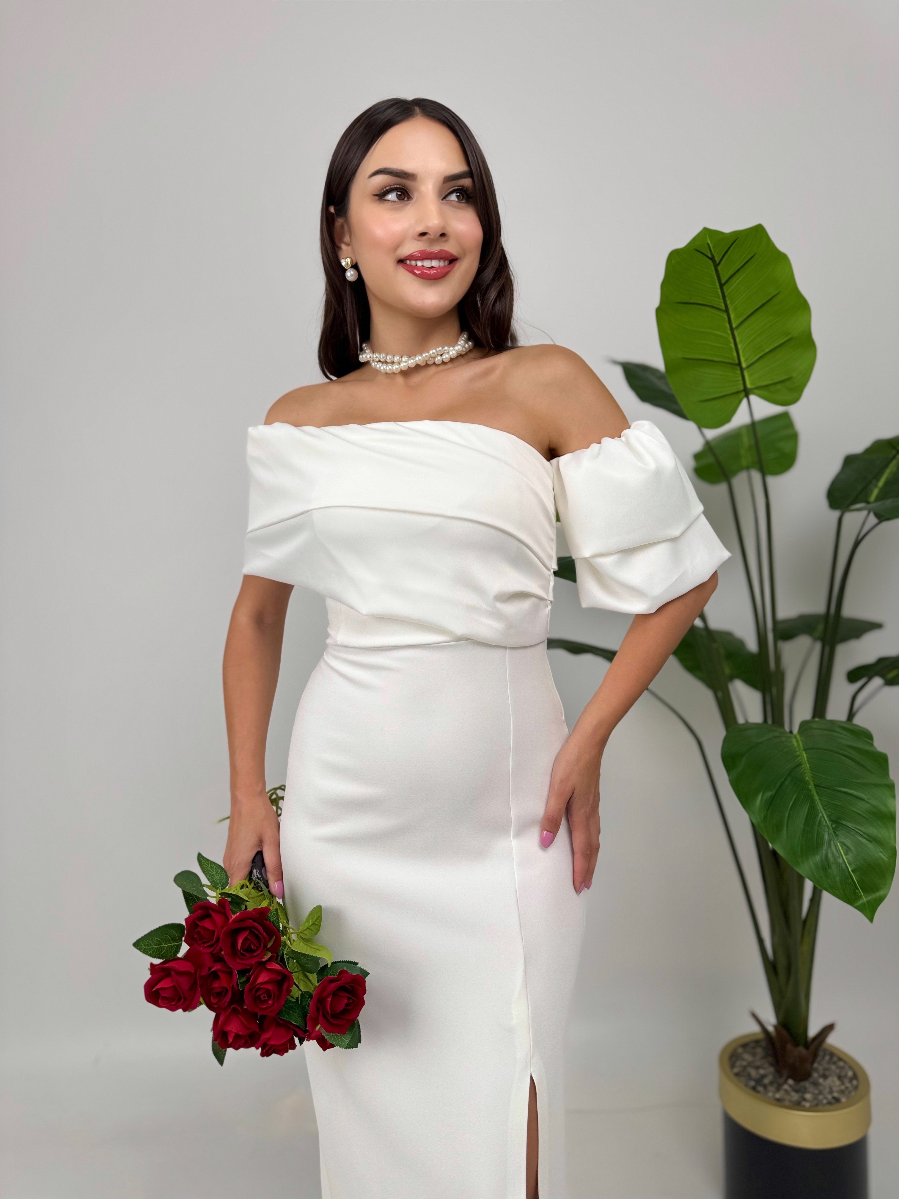 1035 GÖGÜS SATEN ELBİSE