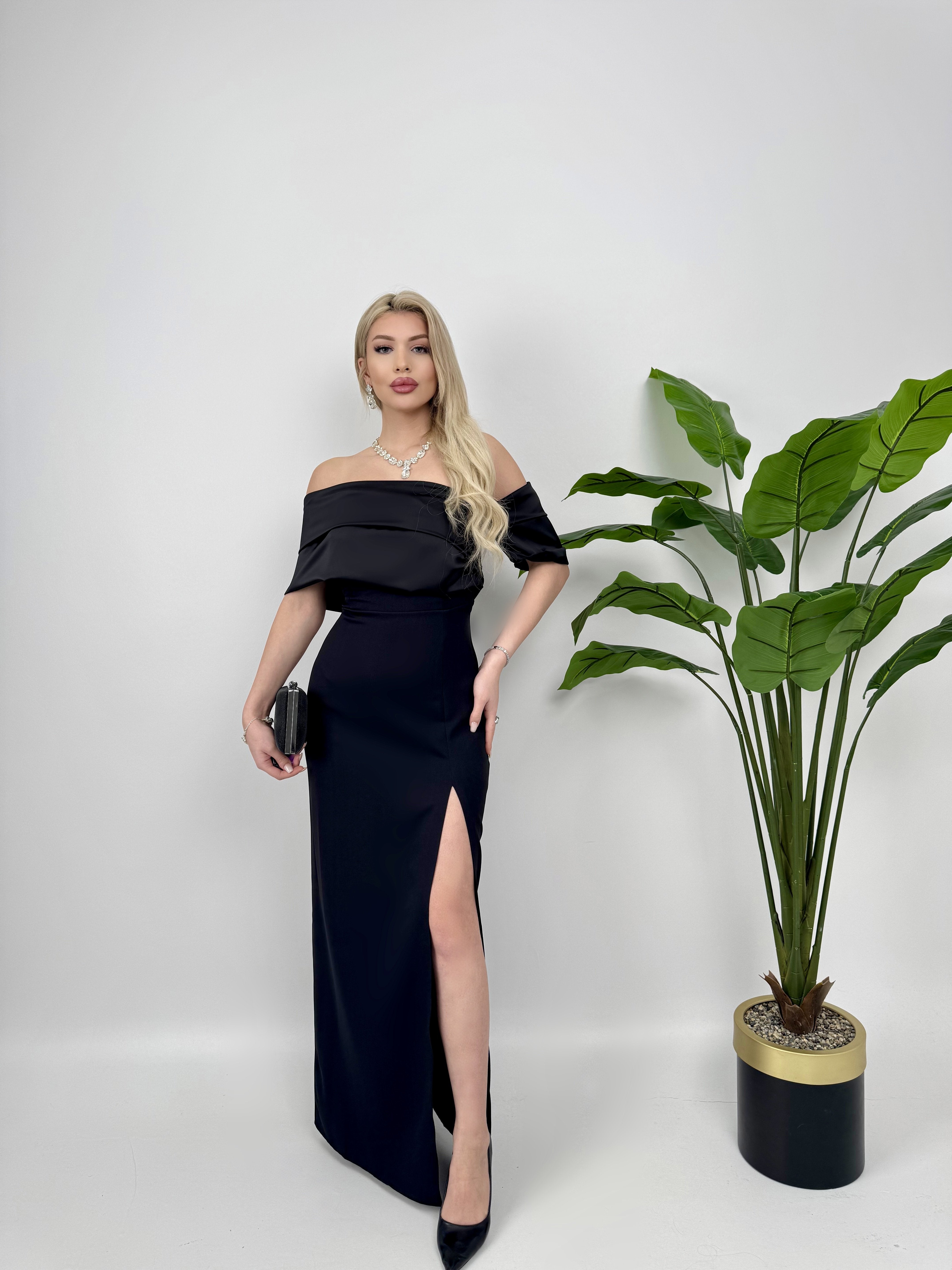 1035 GÖGÜS SATEN ELBİSE