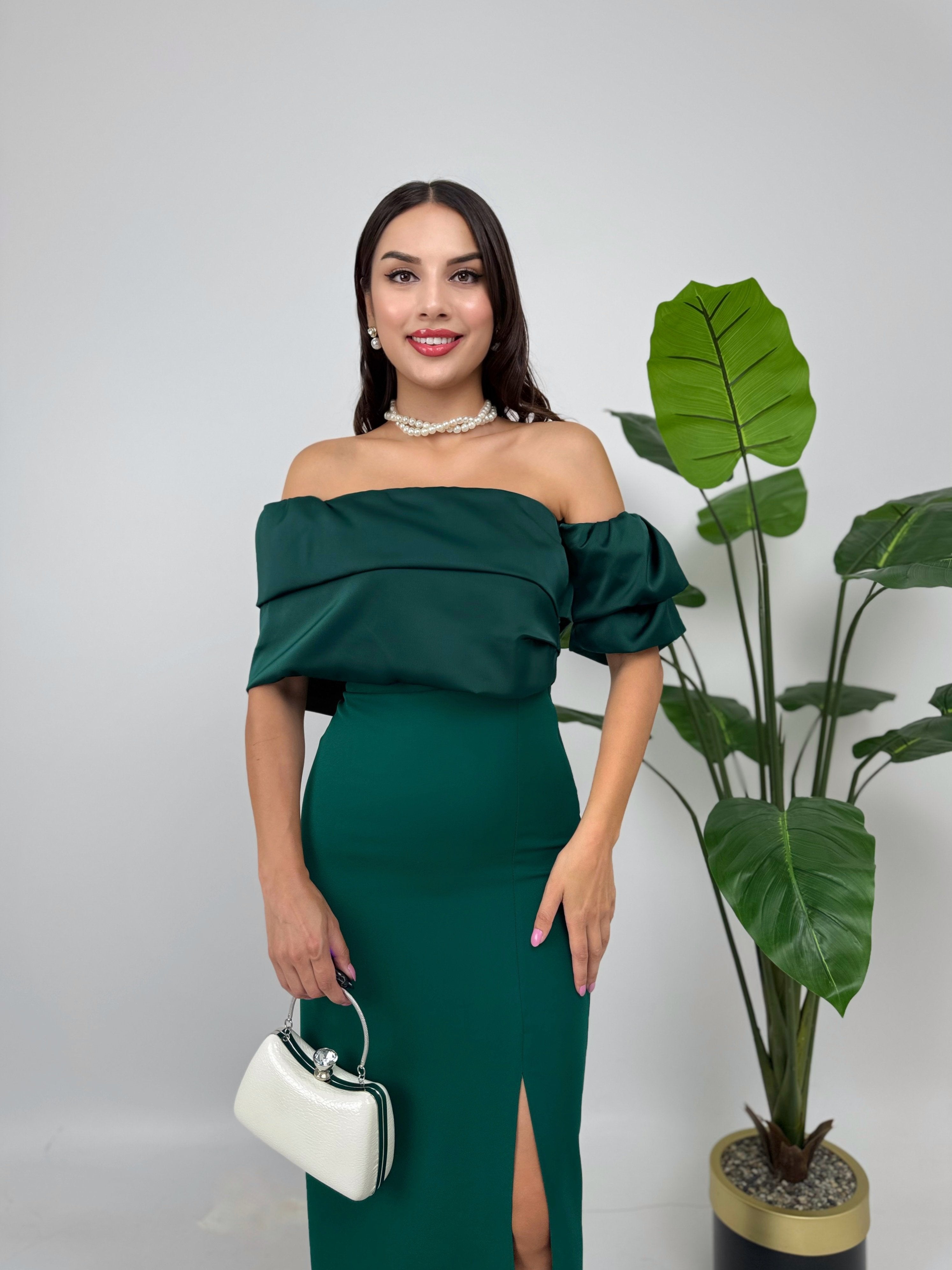 1035 GÖGÜS SATEN ELBİSE
