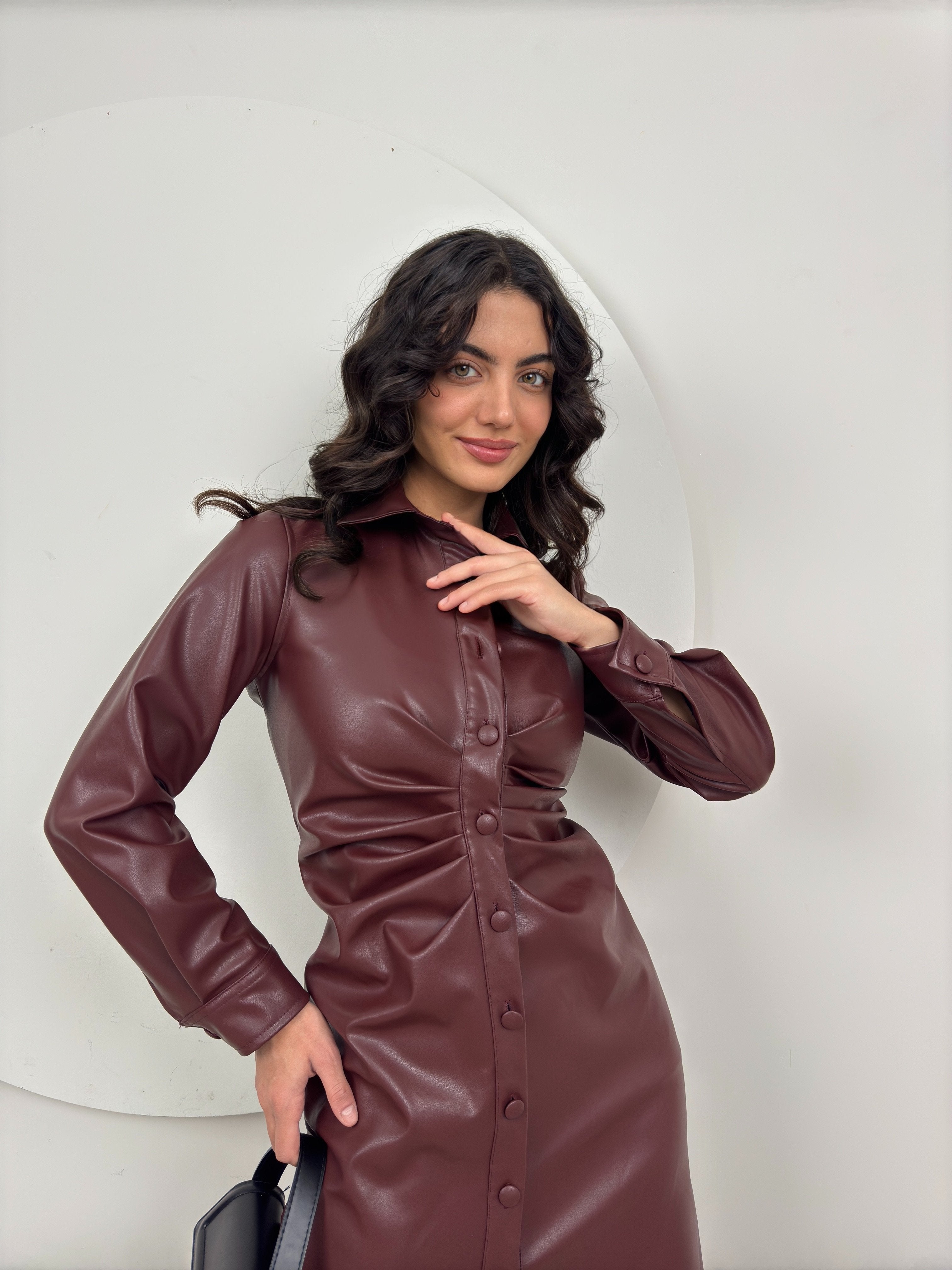 1057 ZARA LİNE DERİ ELBİSE