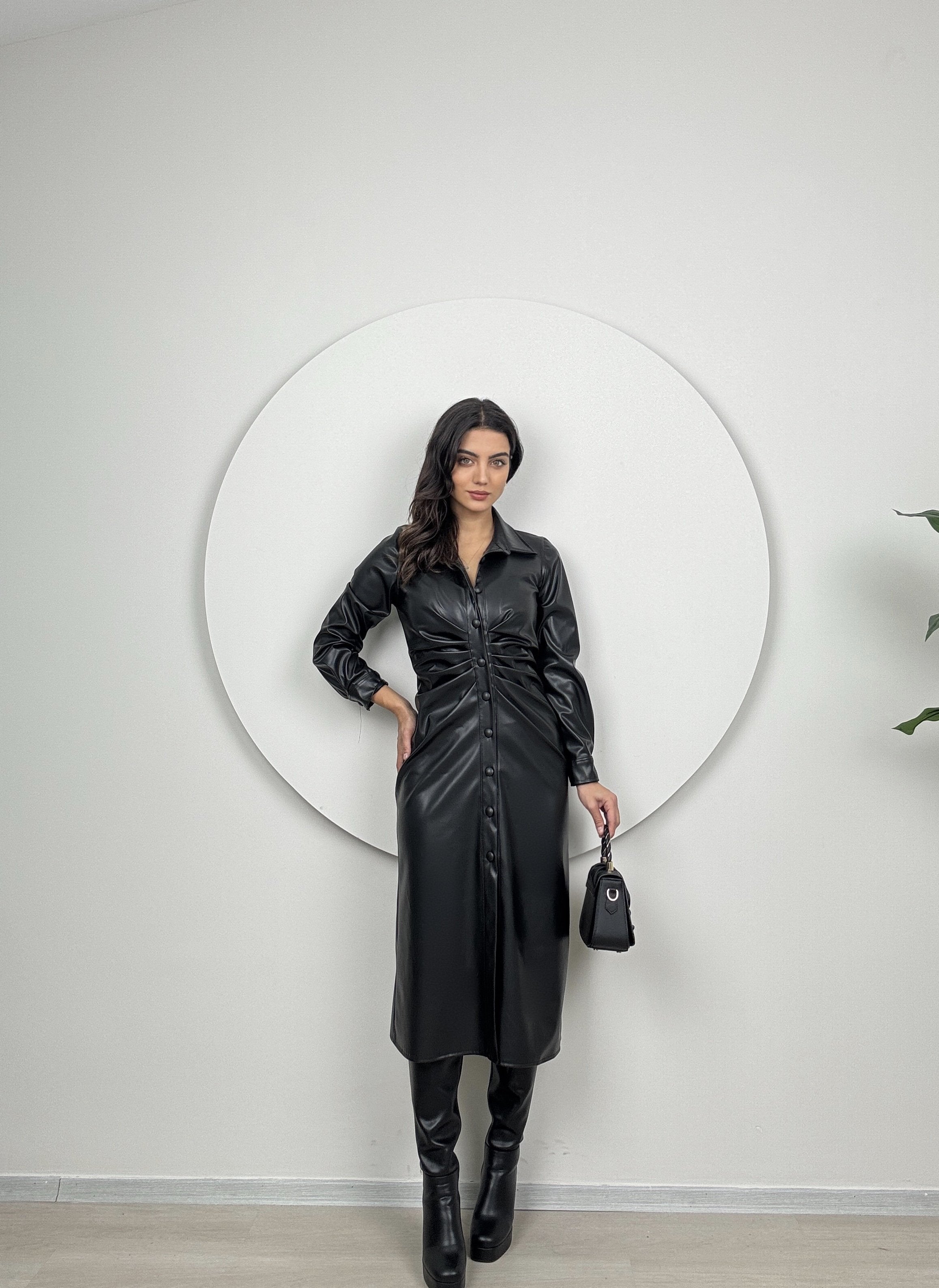 1057 ZARA LİNE DERİ ELBİSE