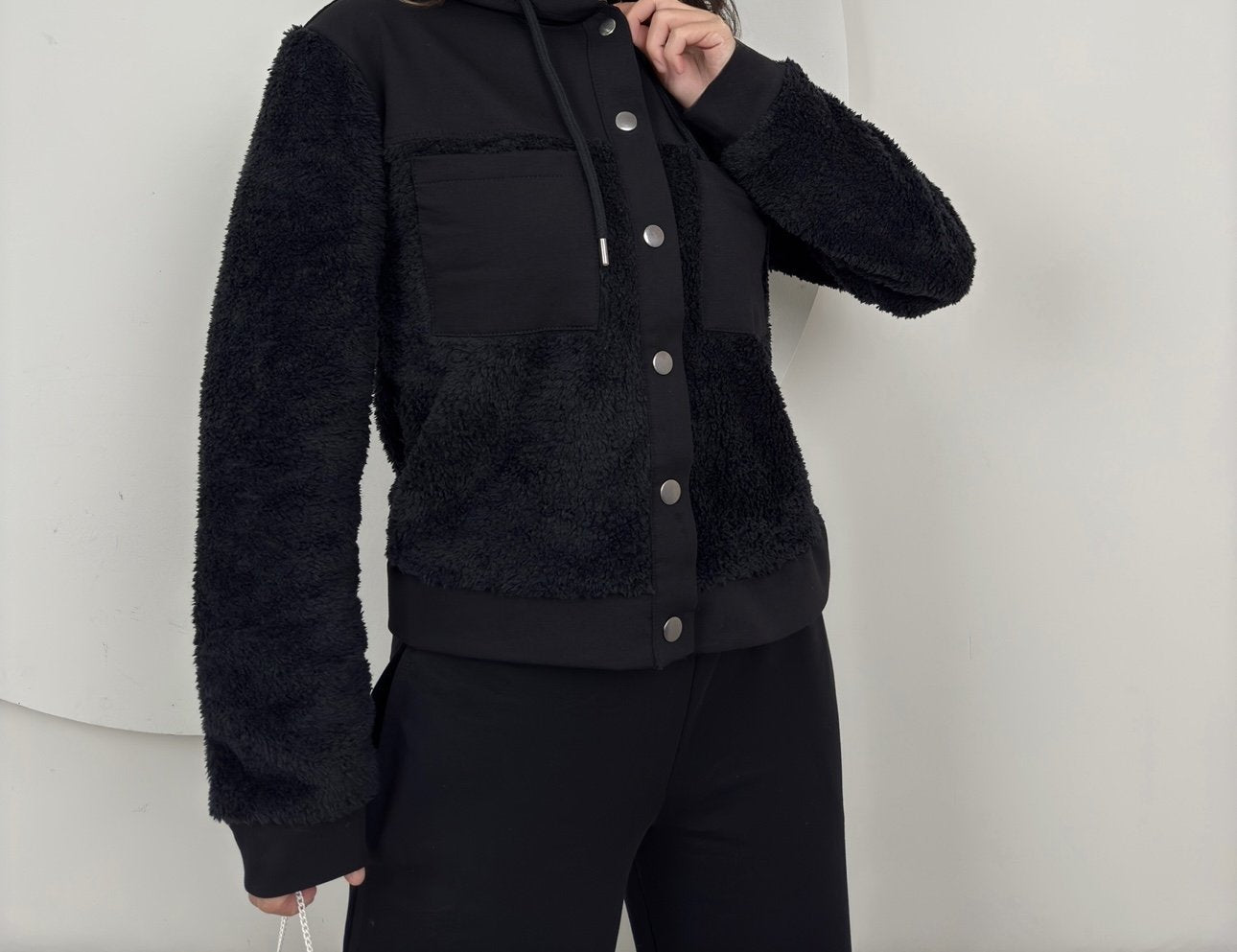 1079 PELUŞ DETAYLI EŞOFMAN TAKIM