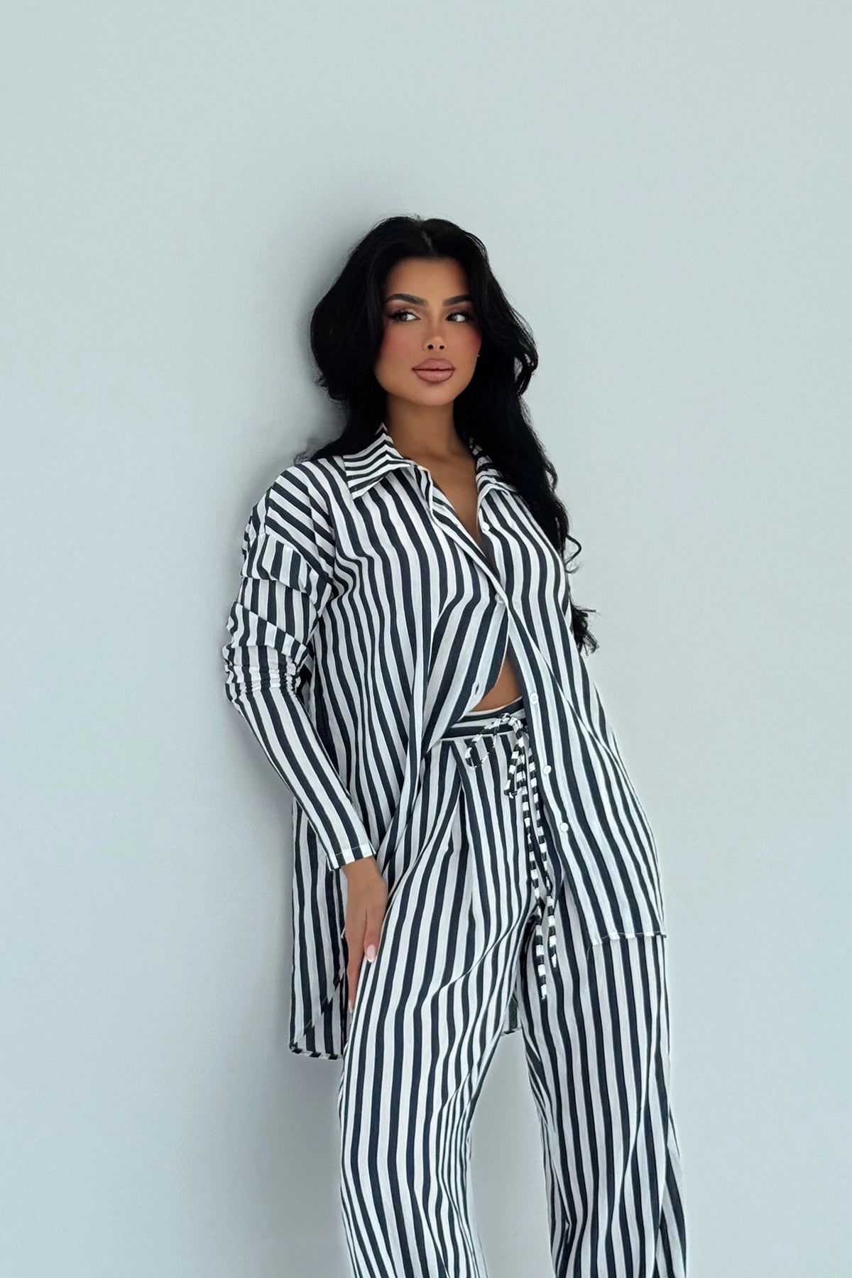 Lacivert Pantolonlu Takım