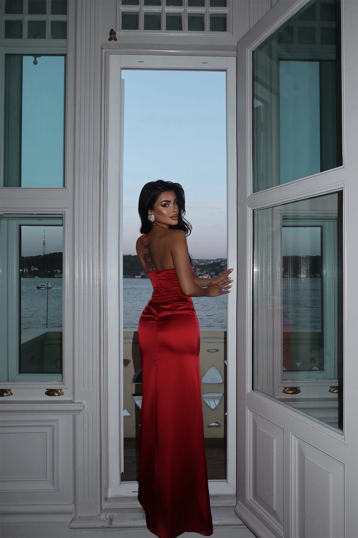 Kırmızı Dianeli Bağlamalı Elbise
