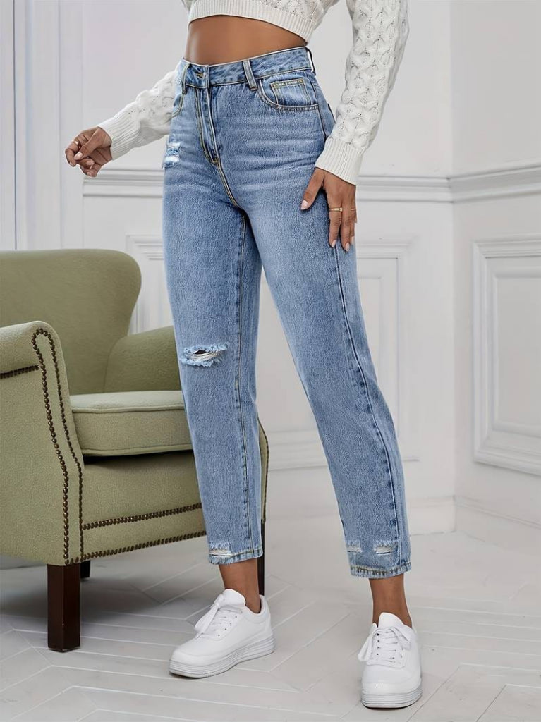 Kadın Açık Mavi Yırtık Mom Fit Kot Pantolon , 34854