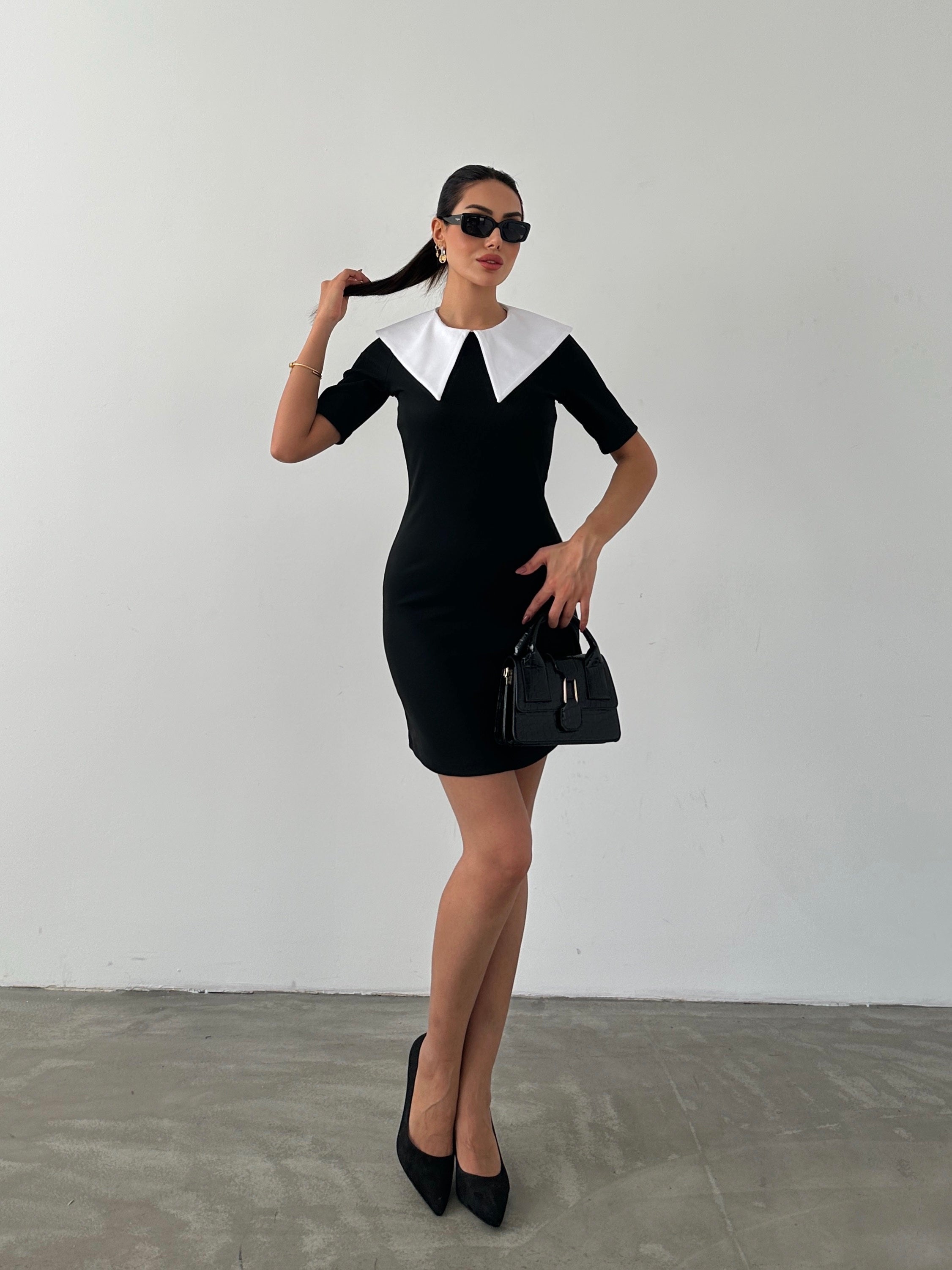 Bebe Yakalı Elbise