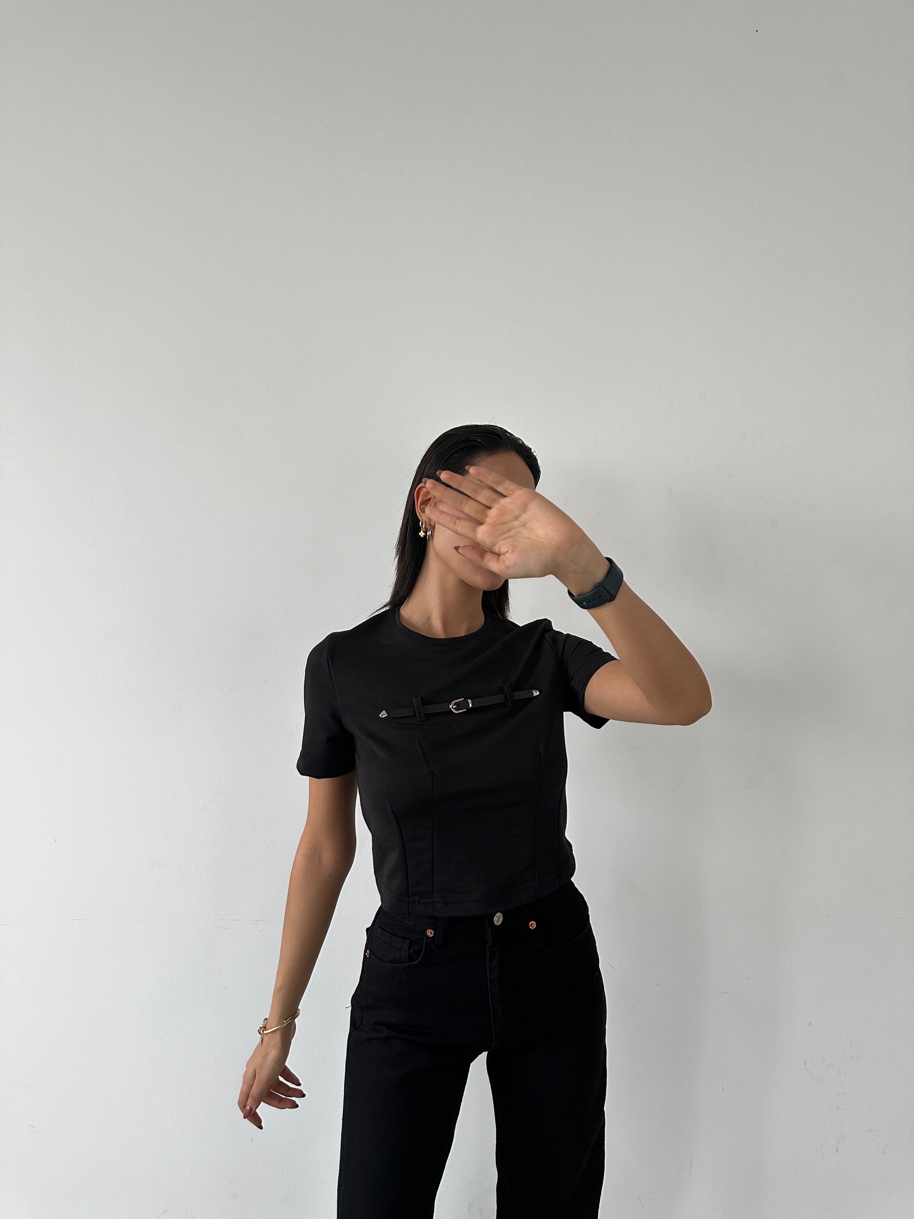 Kemer Detaylı Basic T-shirt