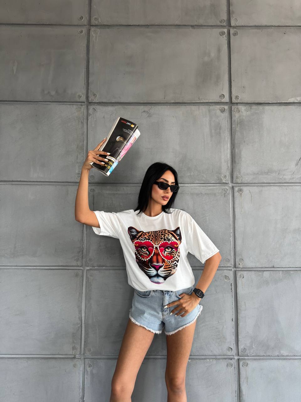 Kaplan Baskılı İncili T-shirt
