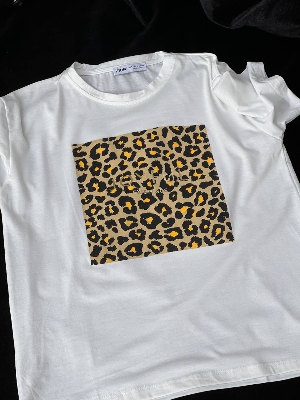 Yazı Baskılı Leopar Desenli T-shirt