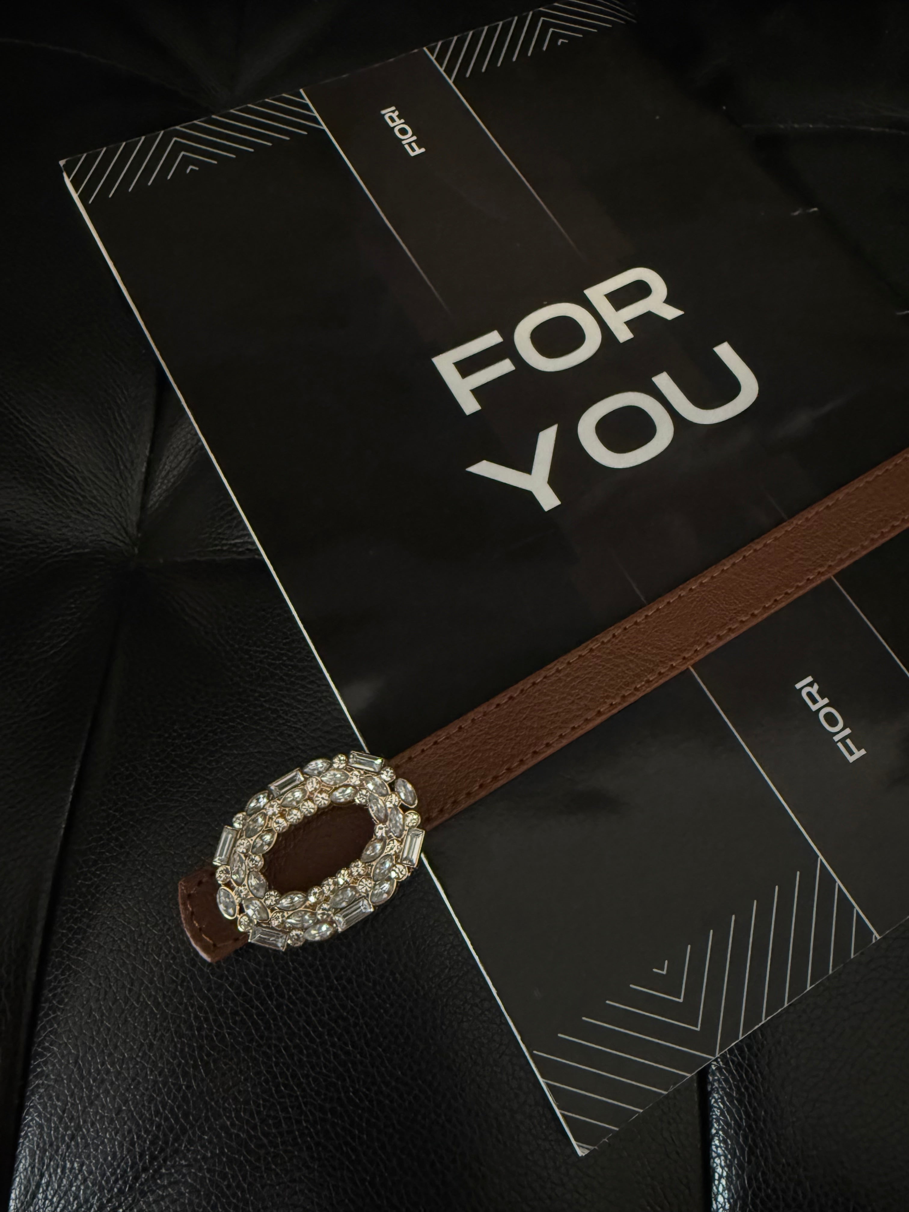 Women's Belt with Round Stone Buckle