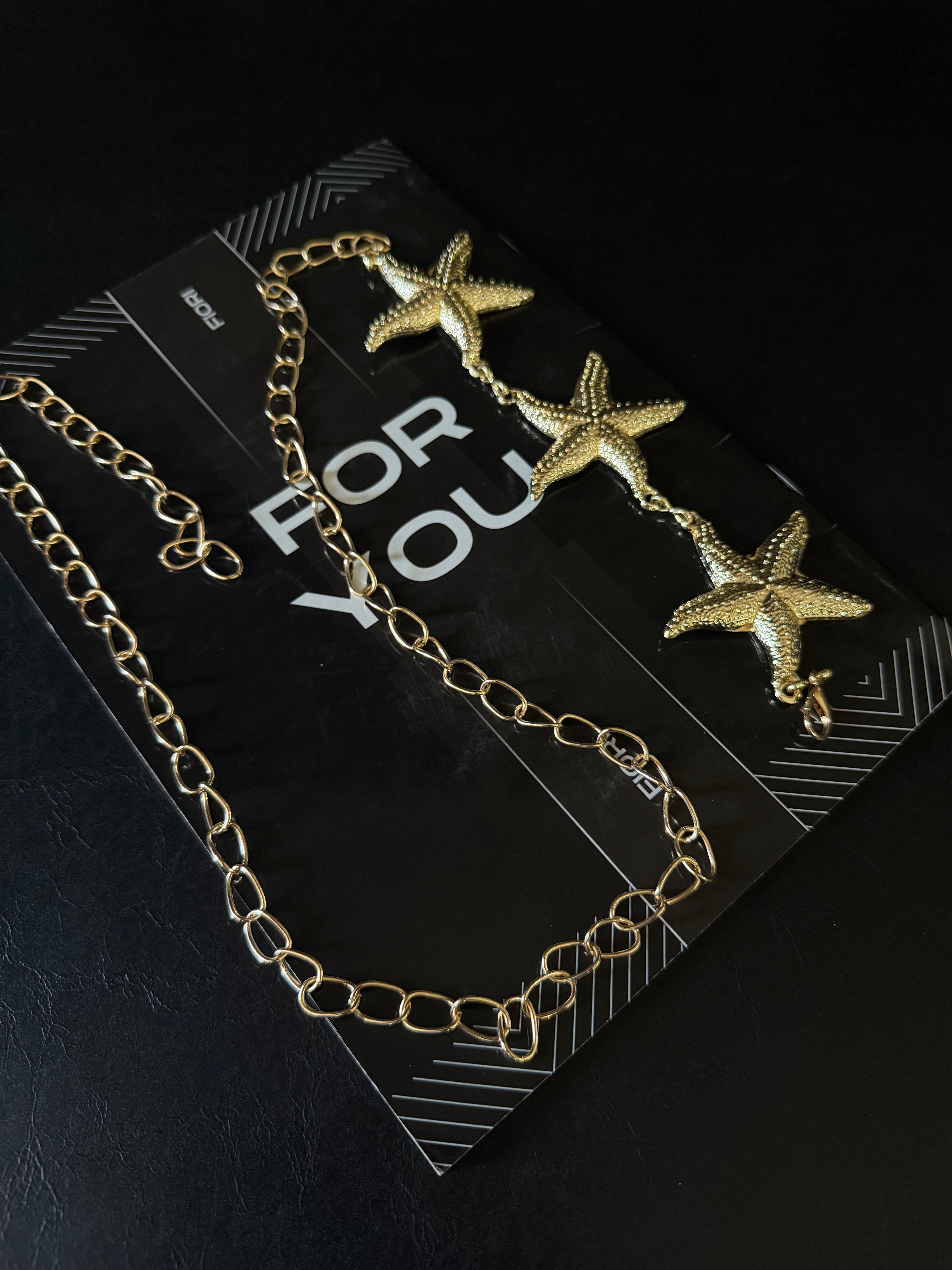 Gold Zincir Detayli Kadın Kemer