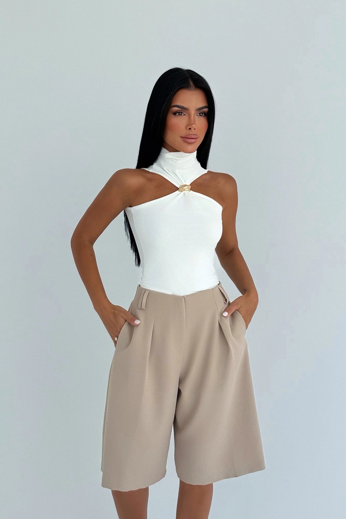 Bej Basic Mini Şort