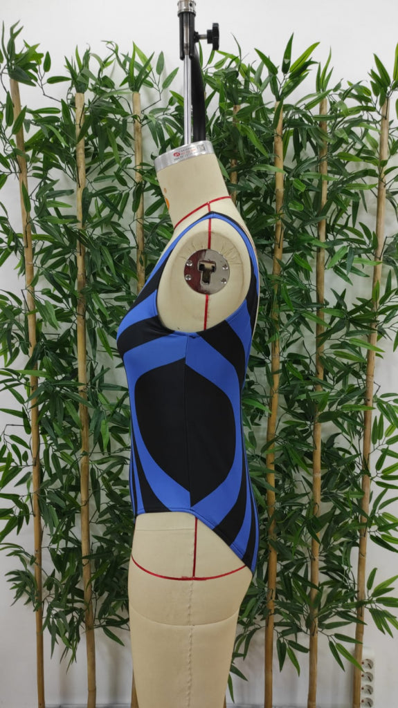 Women's Round Neck Strappy Printed Scuba Swimsuit, 17875