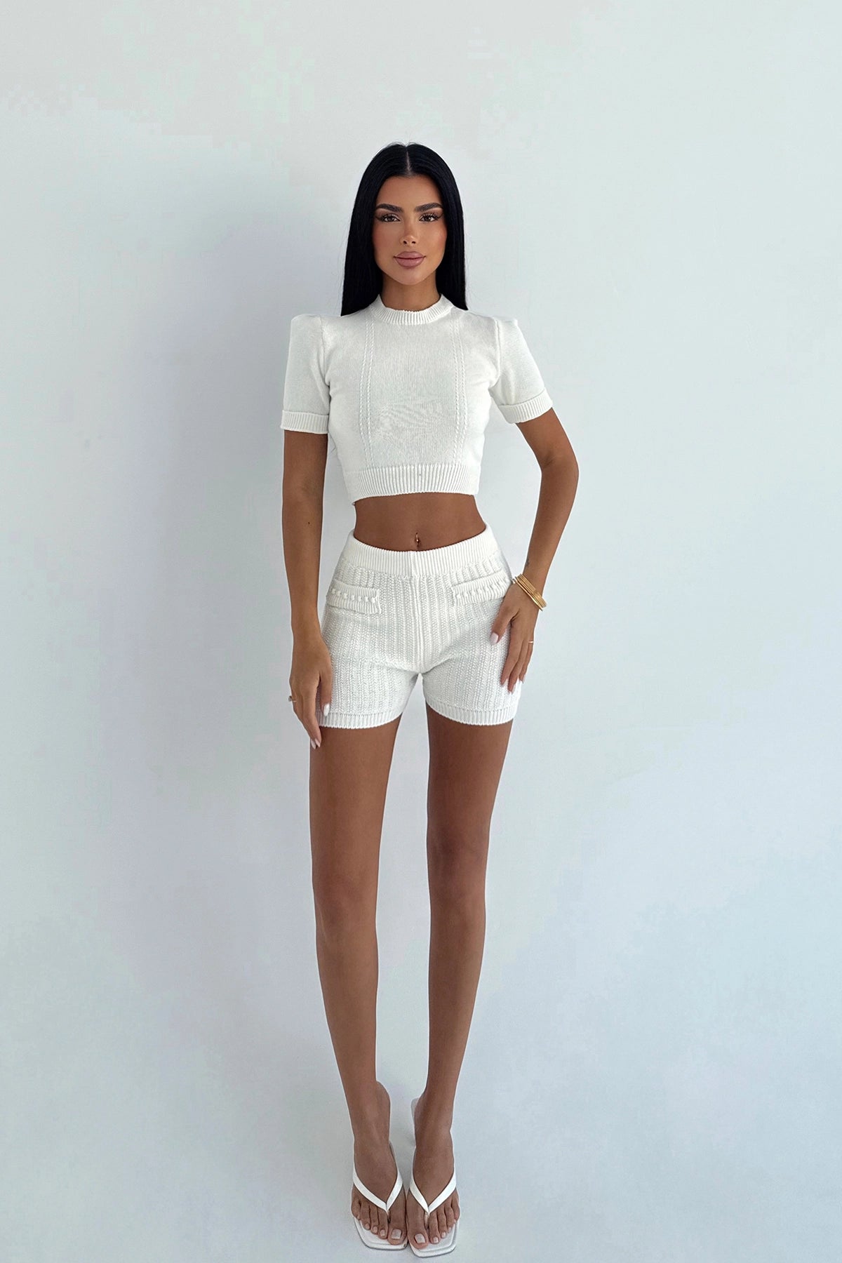 Ekru Şortlu Takım
