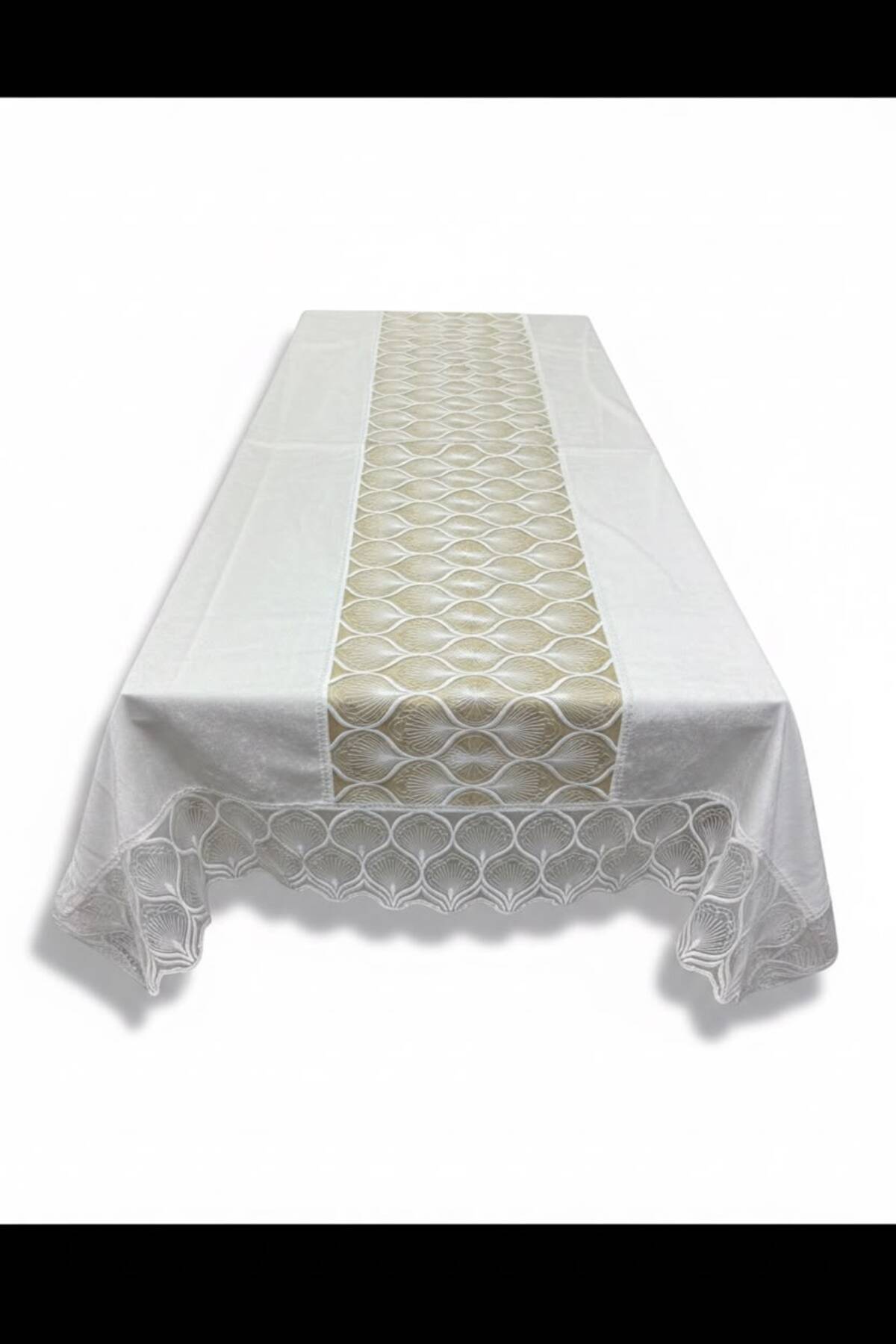 VELVET TABLECLOTH