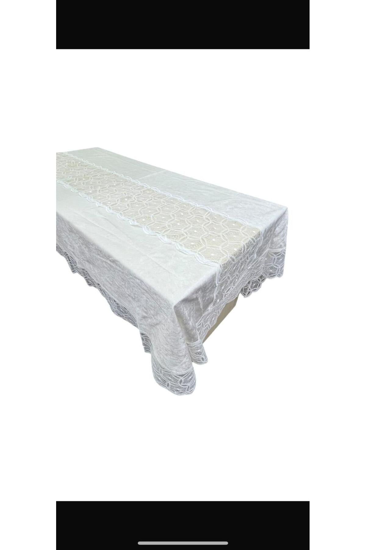 velvet tablecloth for 8 people white with lace