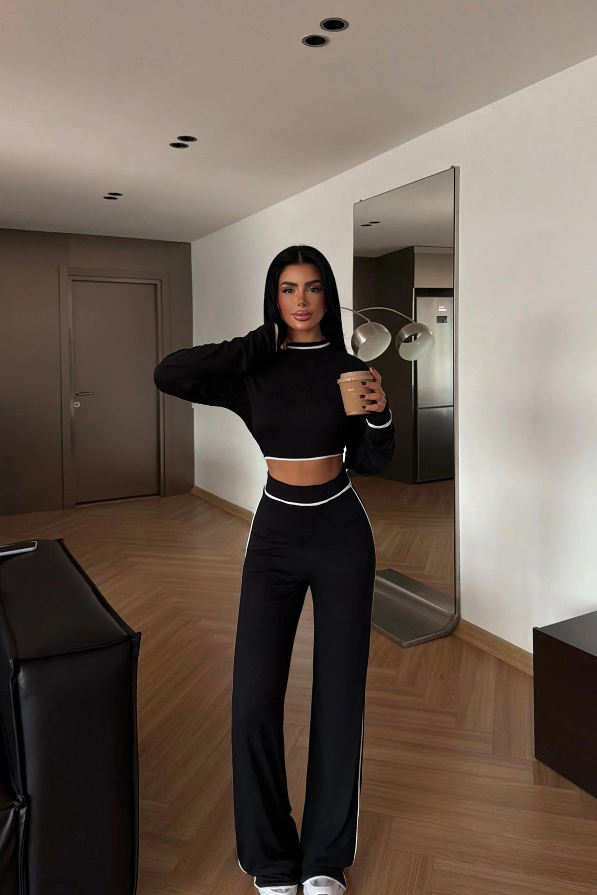 Siyah Lorisy Takım