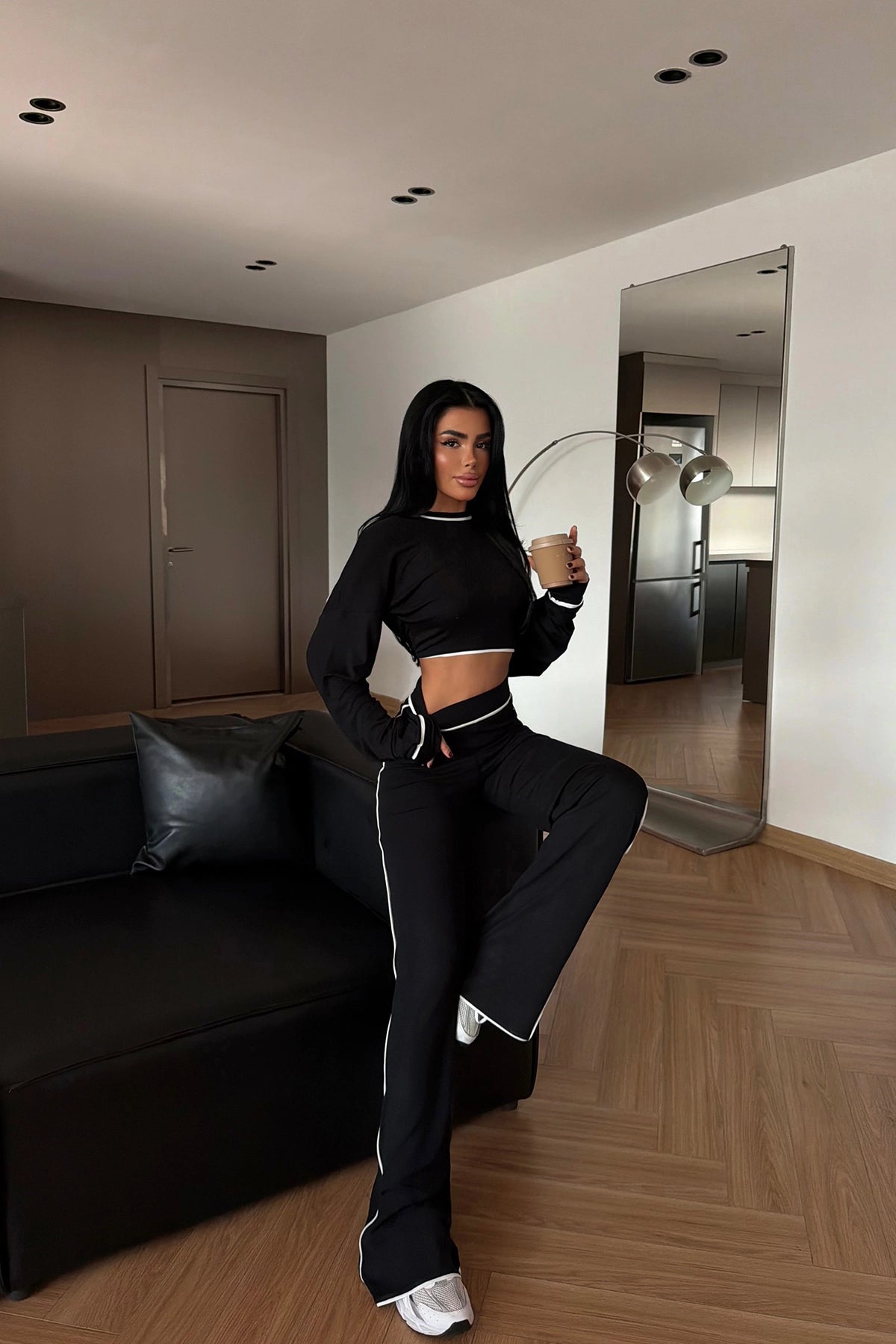 Siyah Lorisy Takım