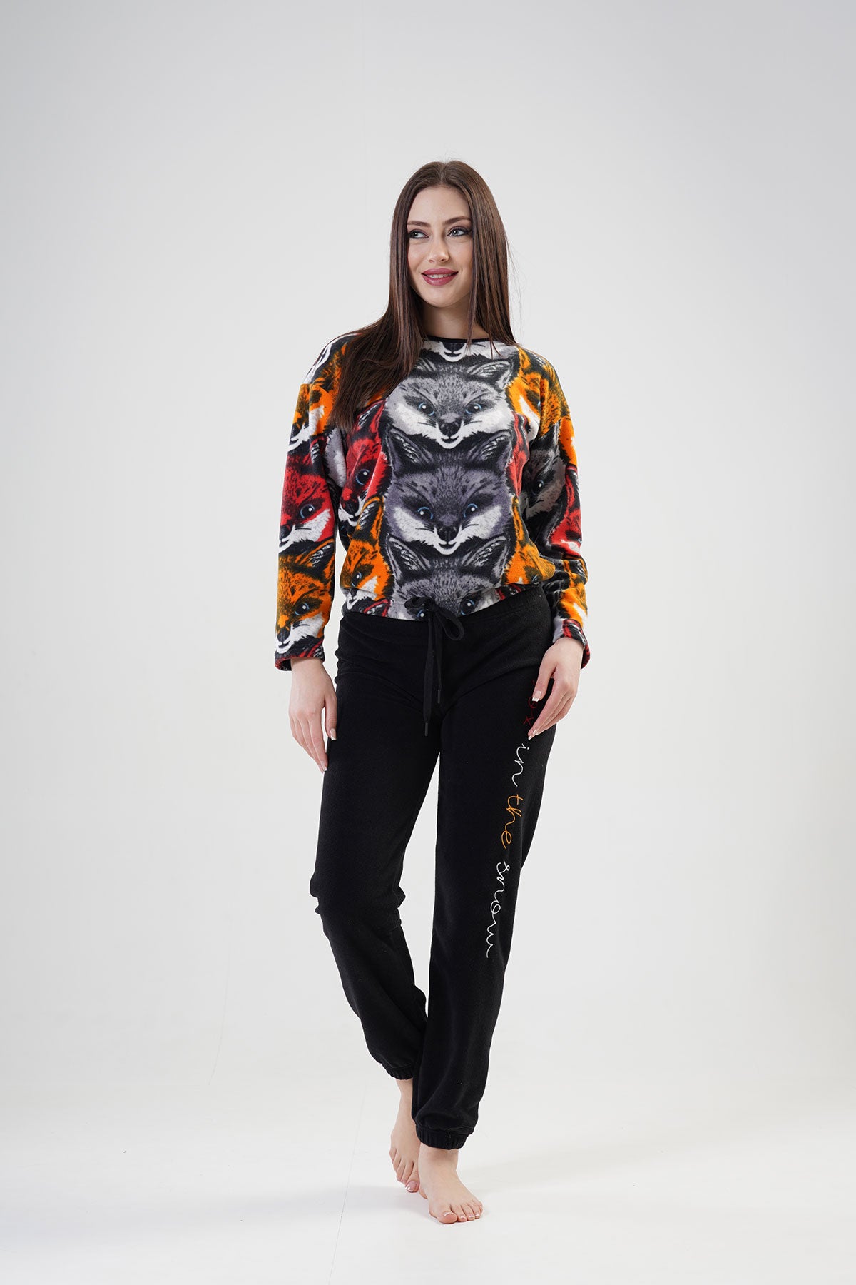 BAYAN POLAR O YAKA DUSUK OMUZLU UZUN KOL BELI PACASI BUZGULU PIJAMA TAKIM