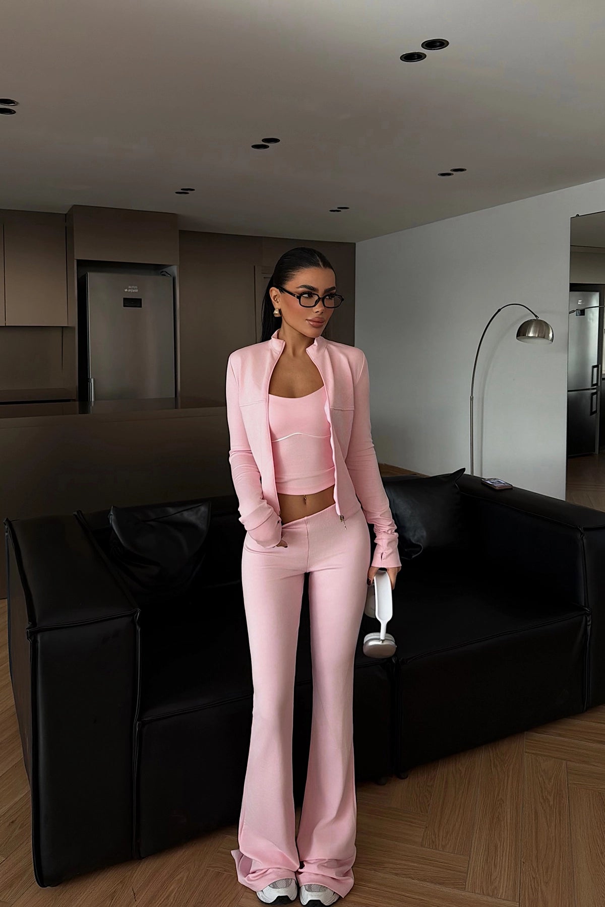 Pembe Croplu Takım