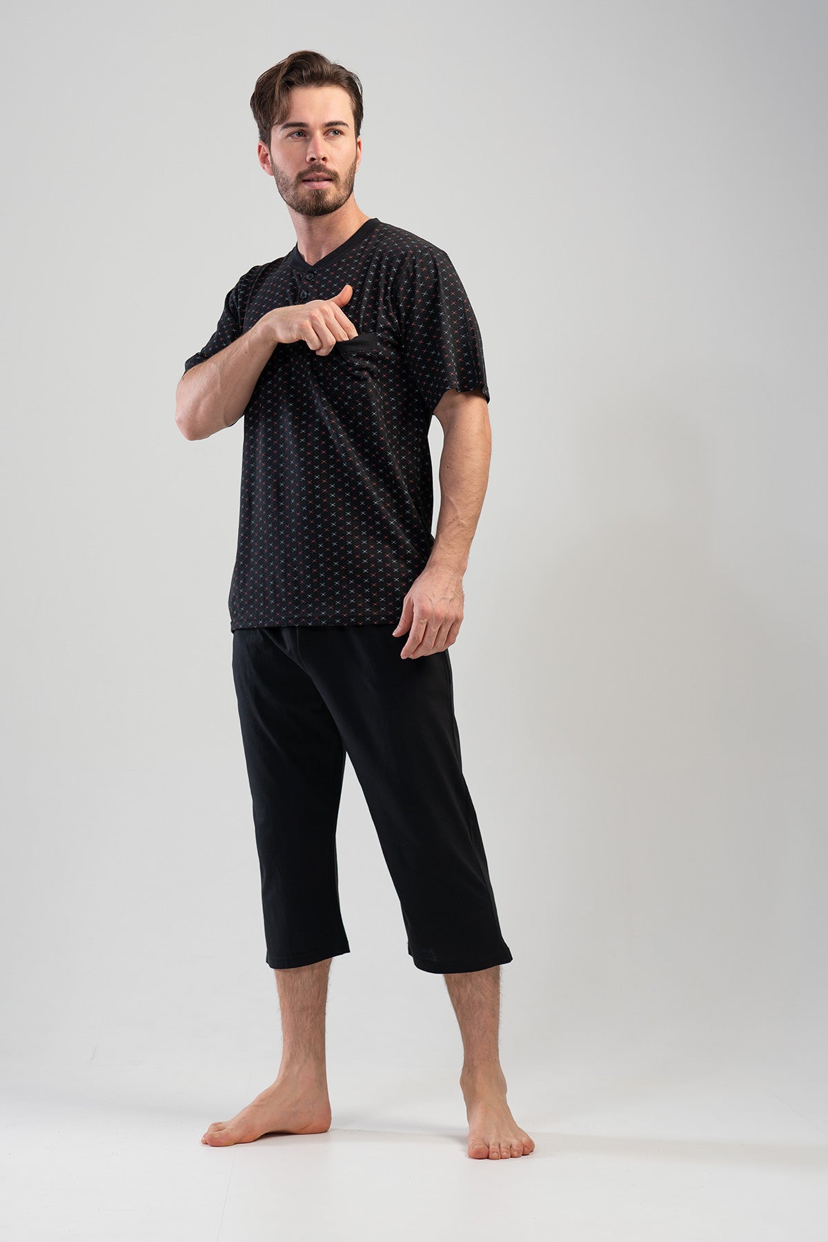 Man Desa Buttoned Capri Set