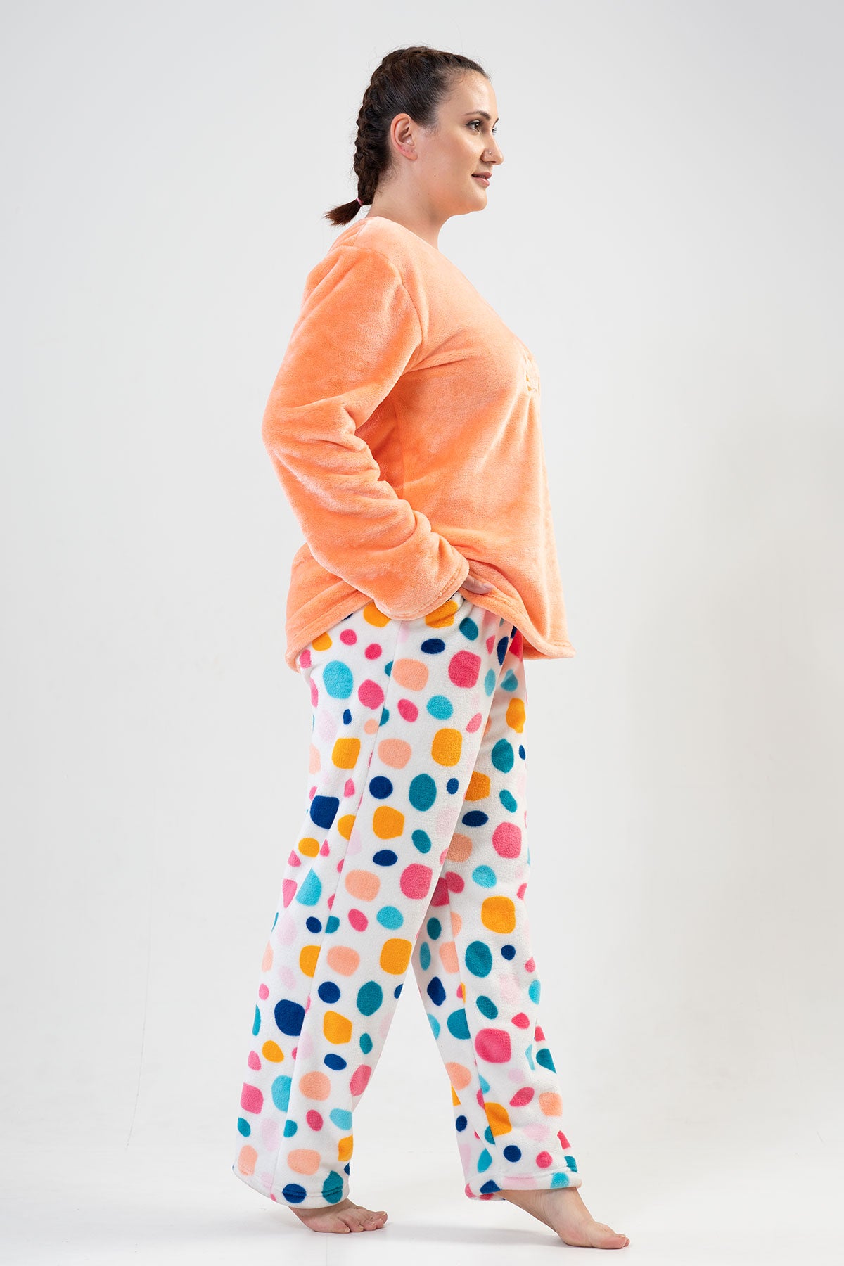 BAYAN SOFT XXL O YAKA UZUN KOL ETEGI OVAL CEPLI PIJAMA TAKIM - TURUNCU