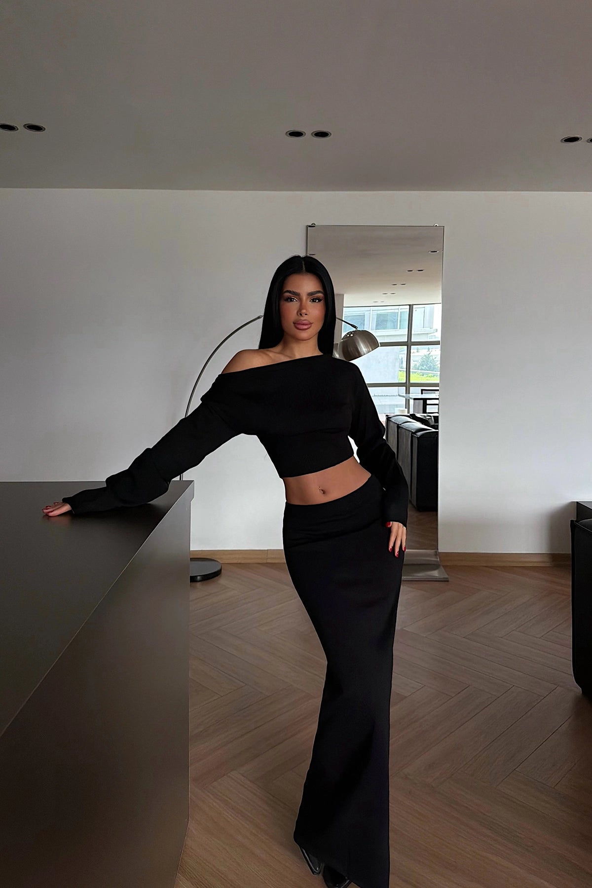 Siyah Uzun Kollu Etekli Takım XS