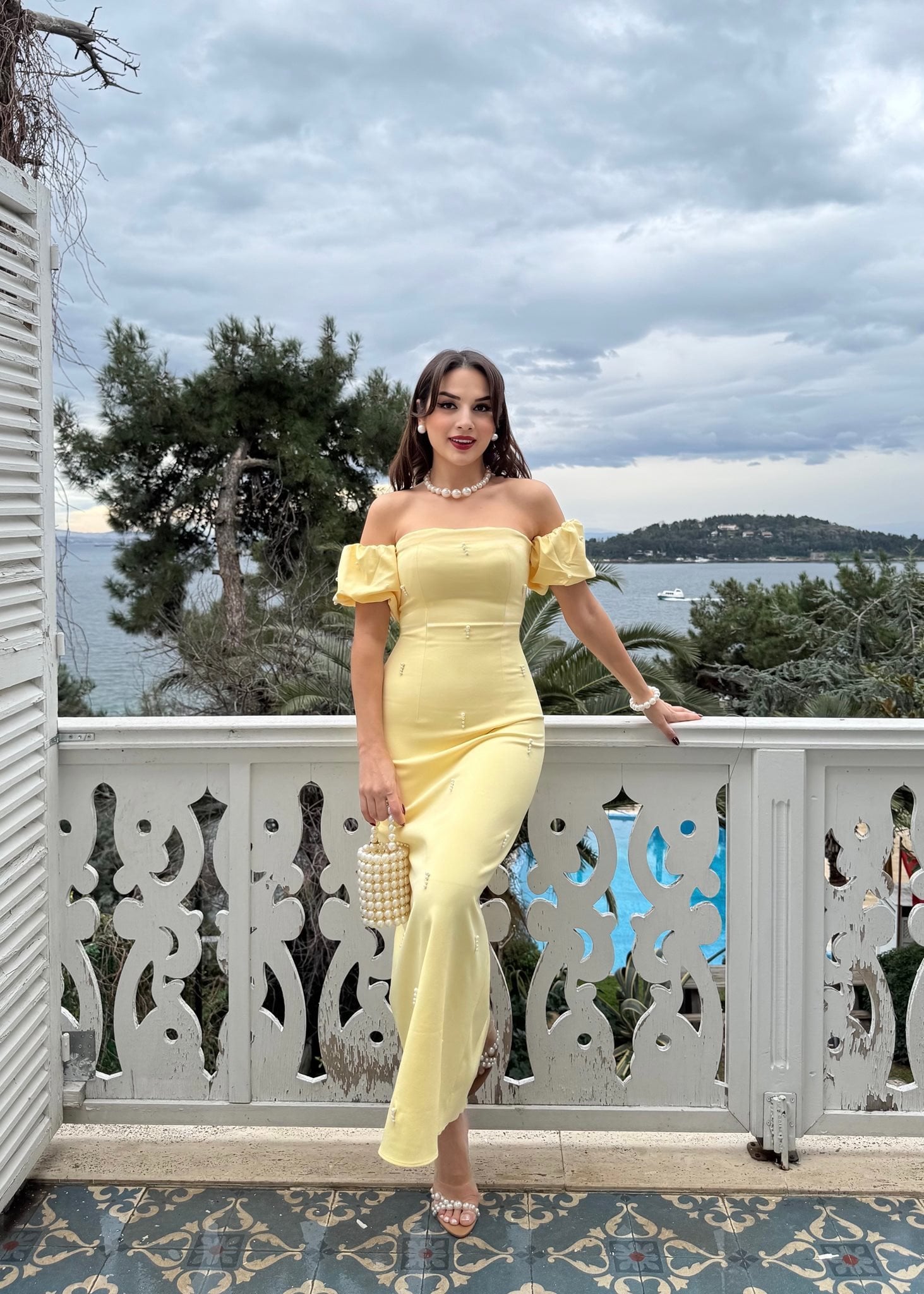 2125 ÖNLER İNCİ DETAY TASARIM ELBİSE