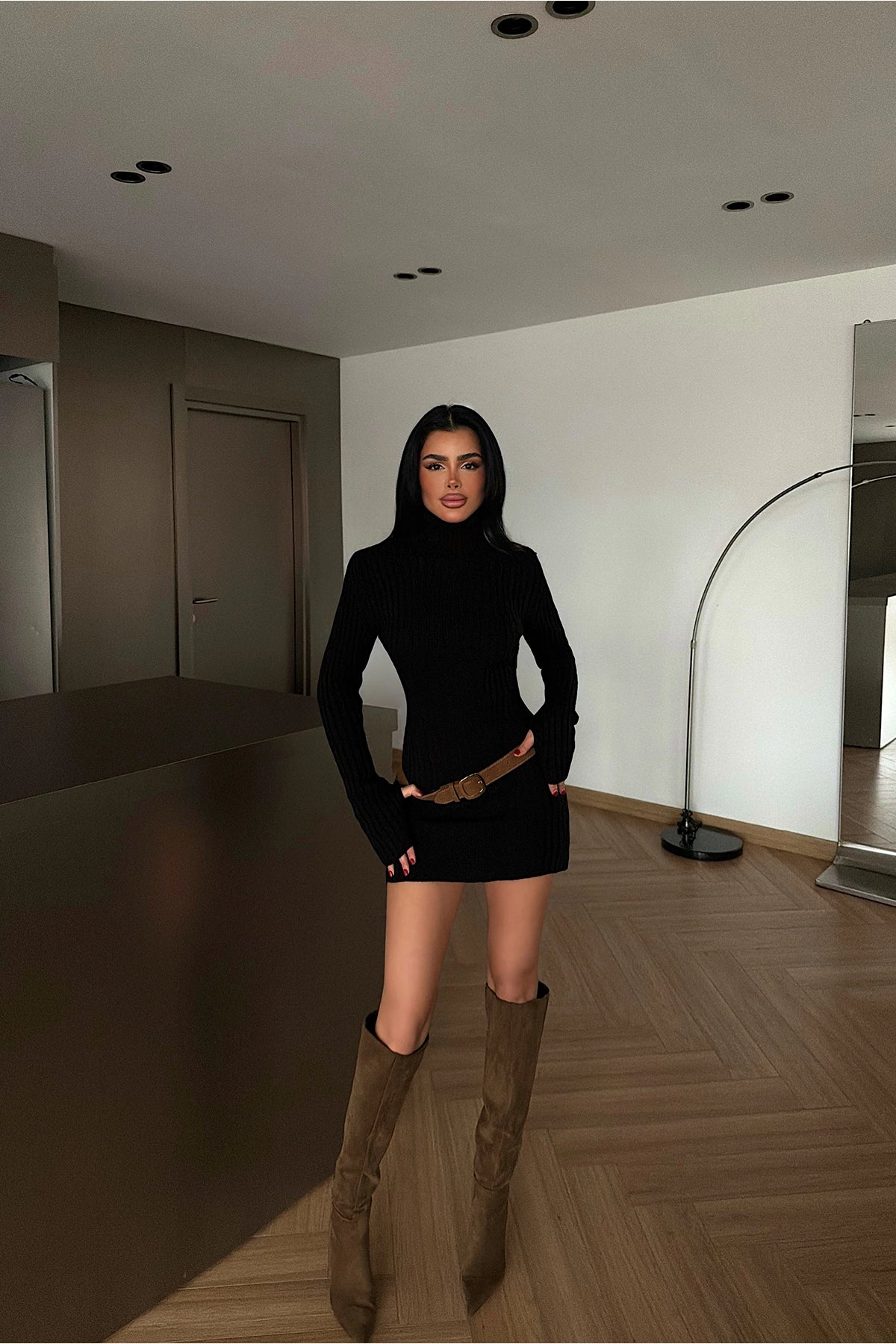 Siyah Zurih Triko Elbise